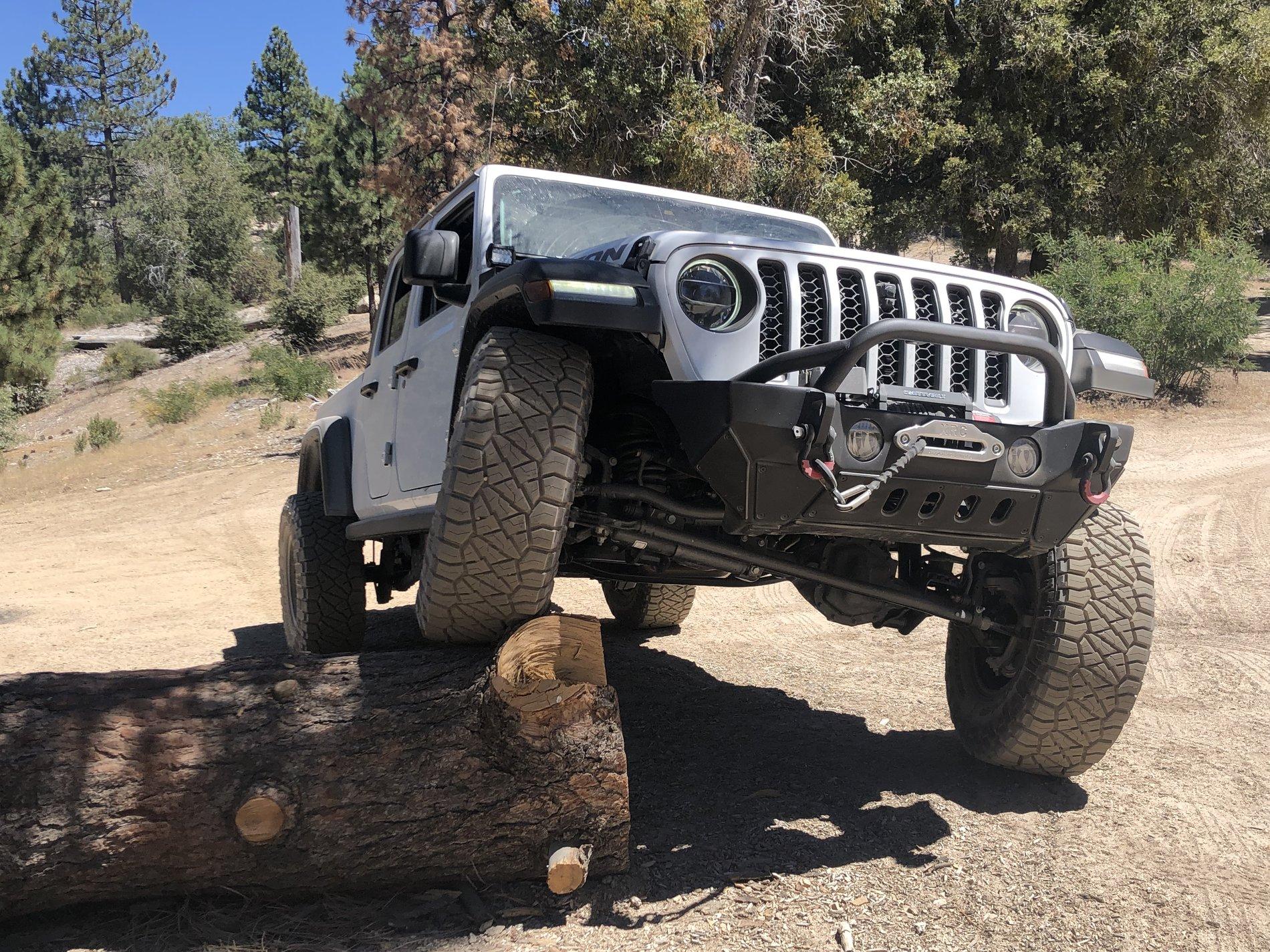 Jeep Gladiator Gladiator Flex pictures 8DFCD864-D681-4AB7-A35A-7FBA7B115F7B