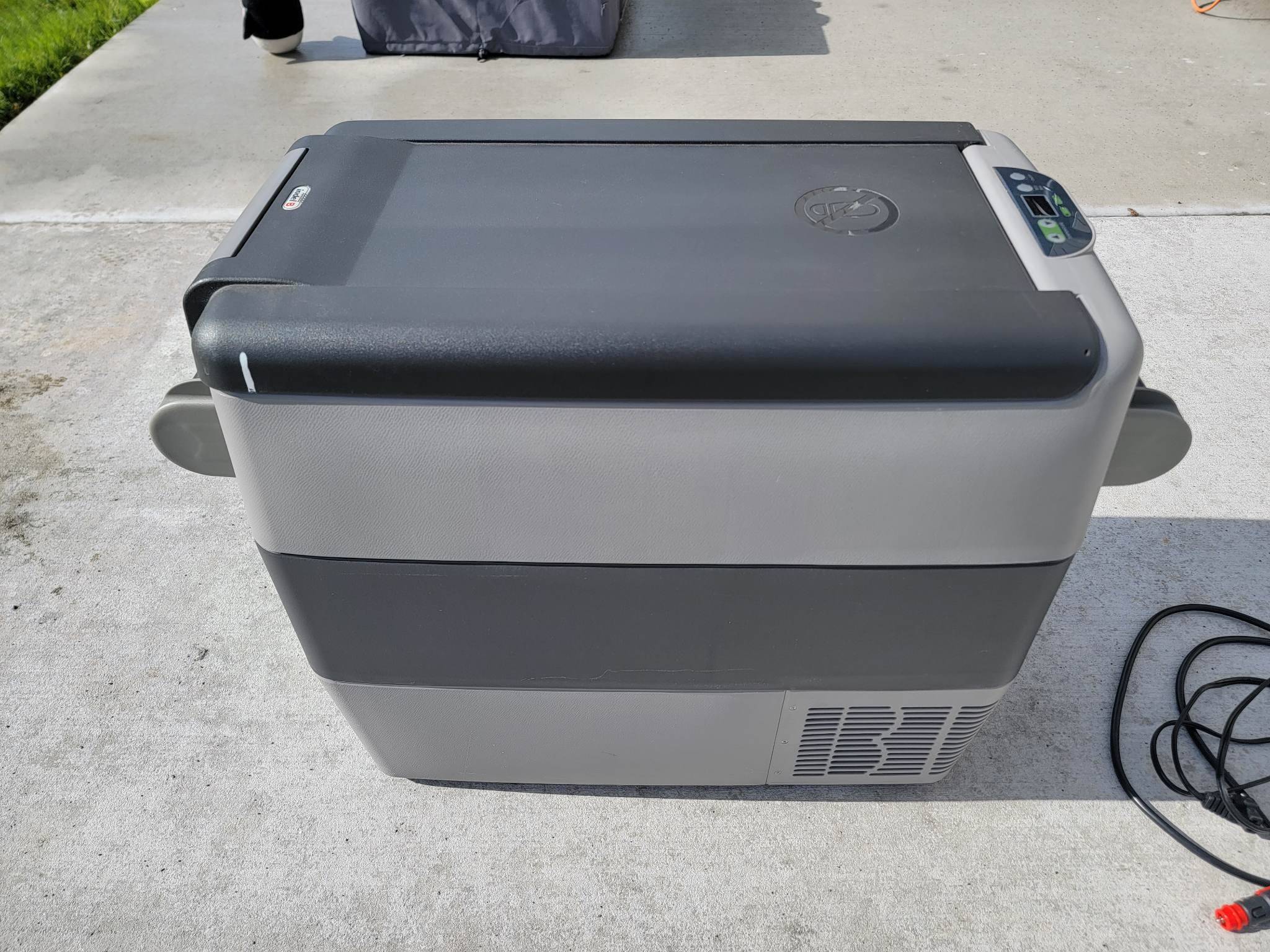 Jeep Gladiator Indel-B TB51A 12V fridge/freezer 350356949_213833531503237_8134472659509788479_n (1)