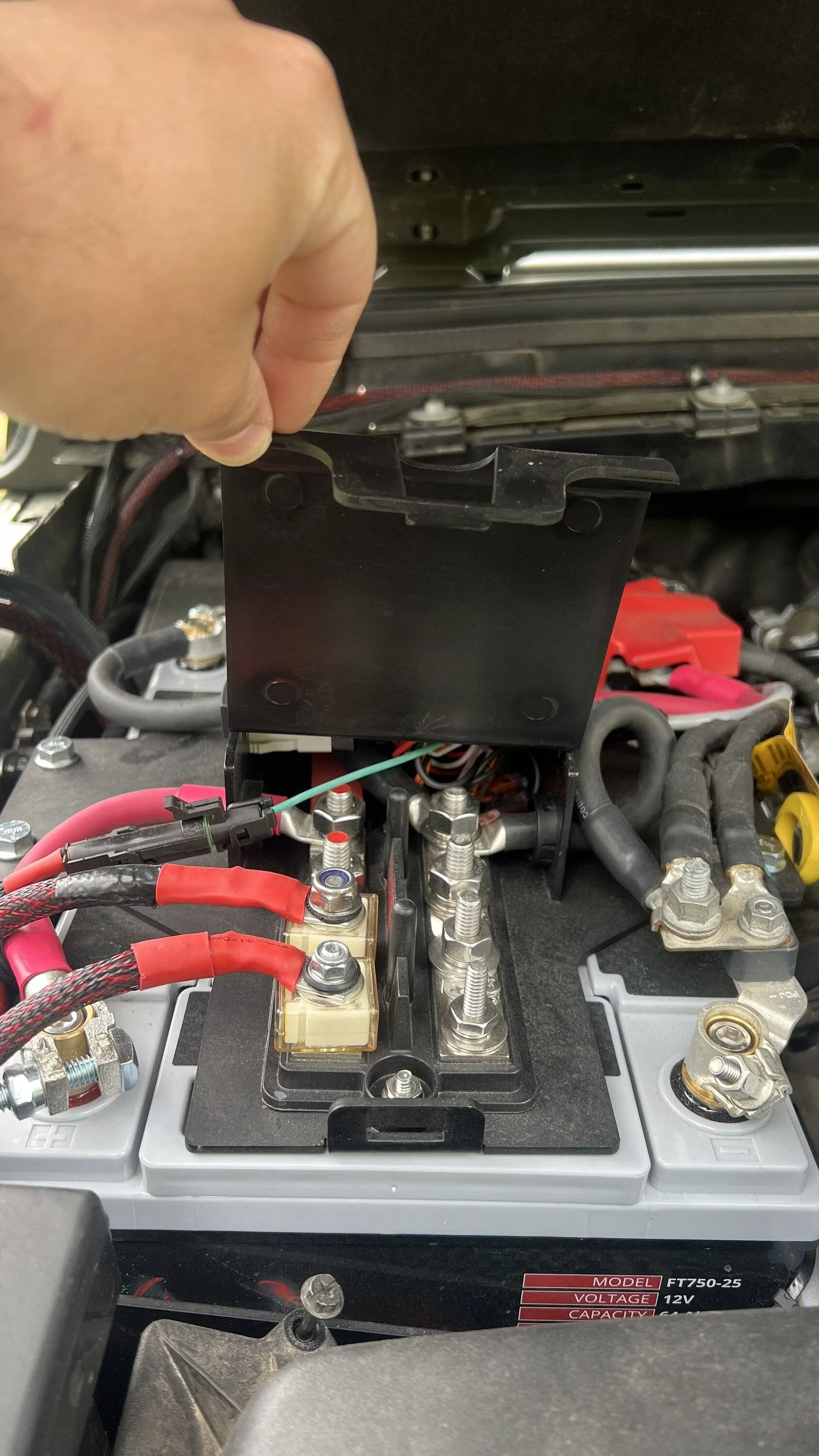 Jeep Gladiator Winch wiring with Genesis System IMG_0705