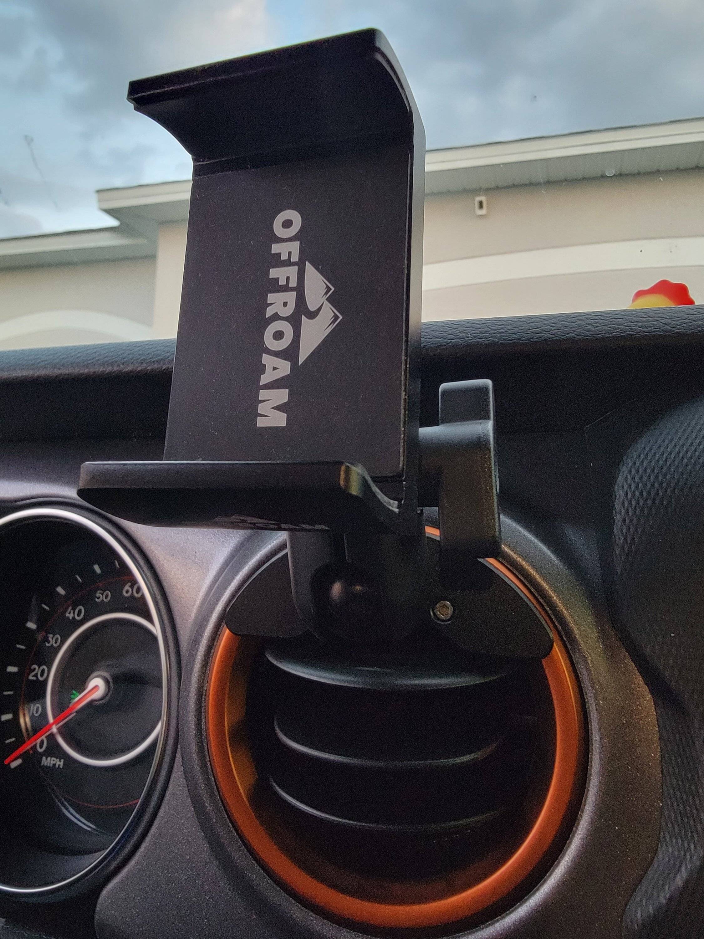 Jeep Gladiator Need ideas on phone mount solutions 20220622_202018