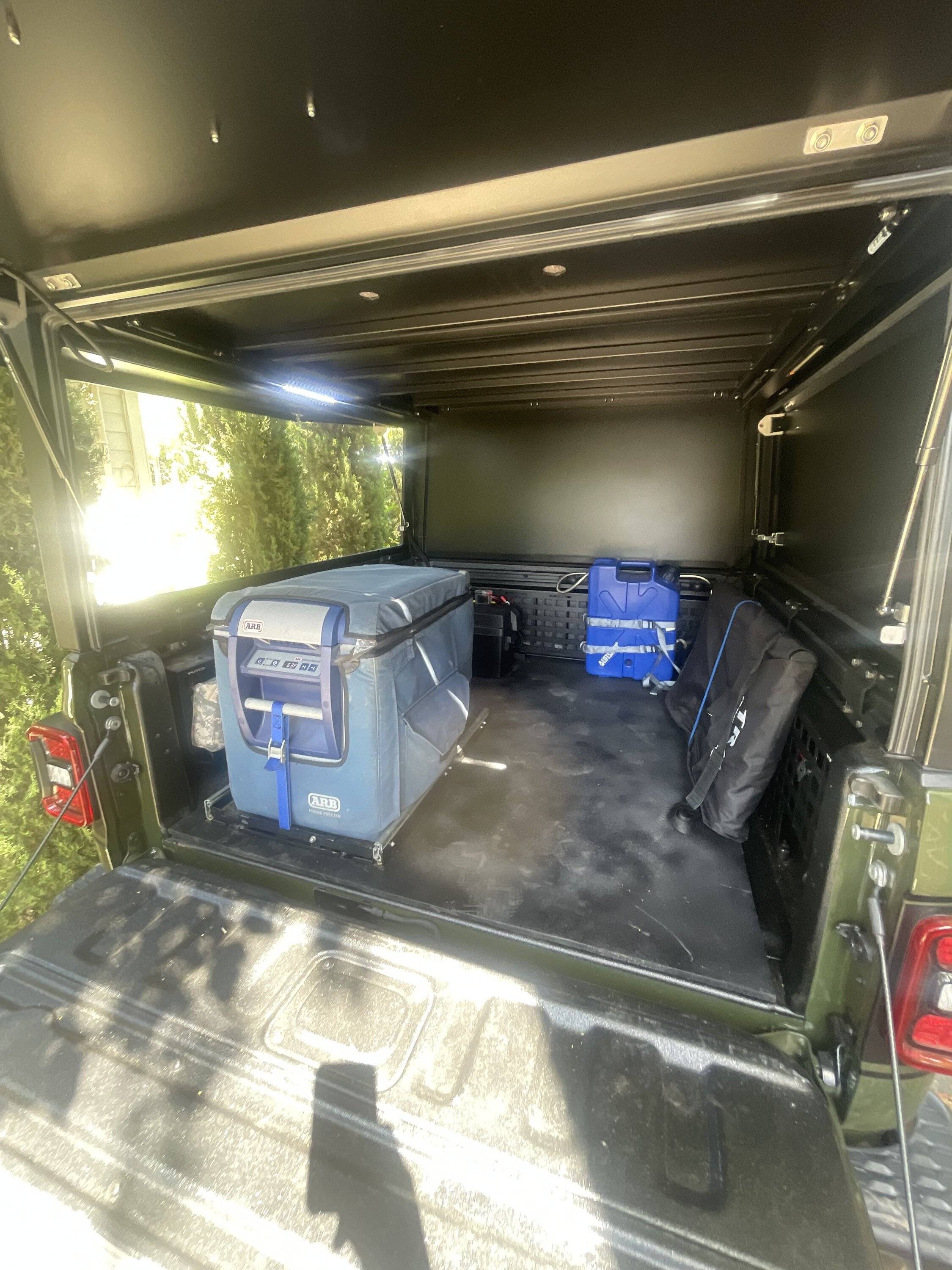 Jeep Gladiator AEV Gladiator Build - Camp King Outback Camper / DCS Battery / Merlin Solar Panel 70726482730__5AAF71A8-0103-4683-8E2C-922359E1150C