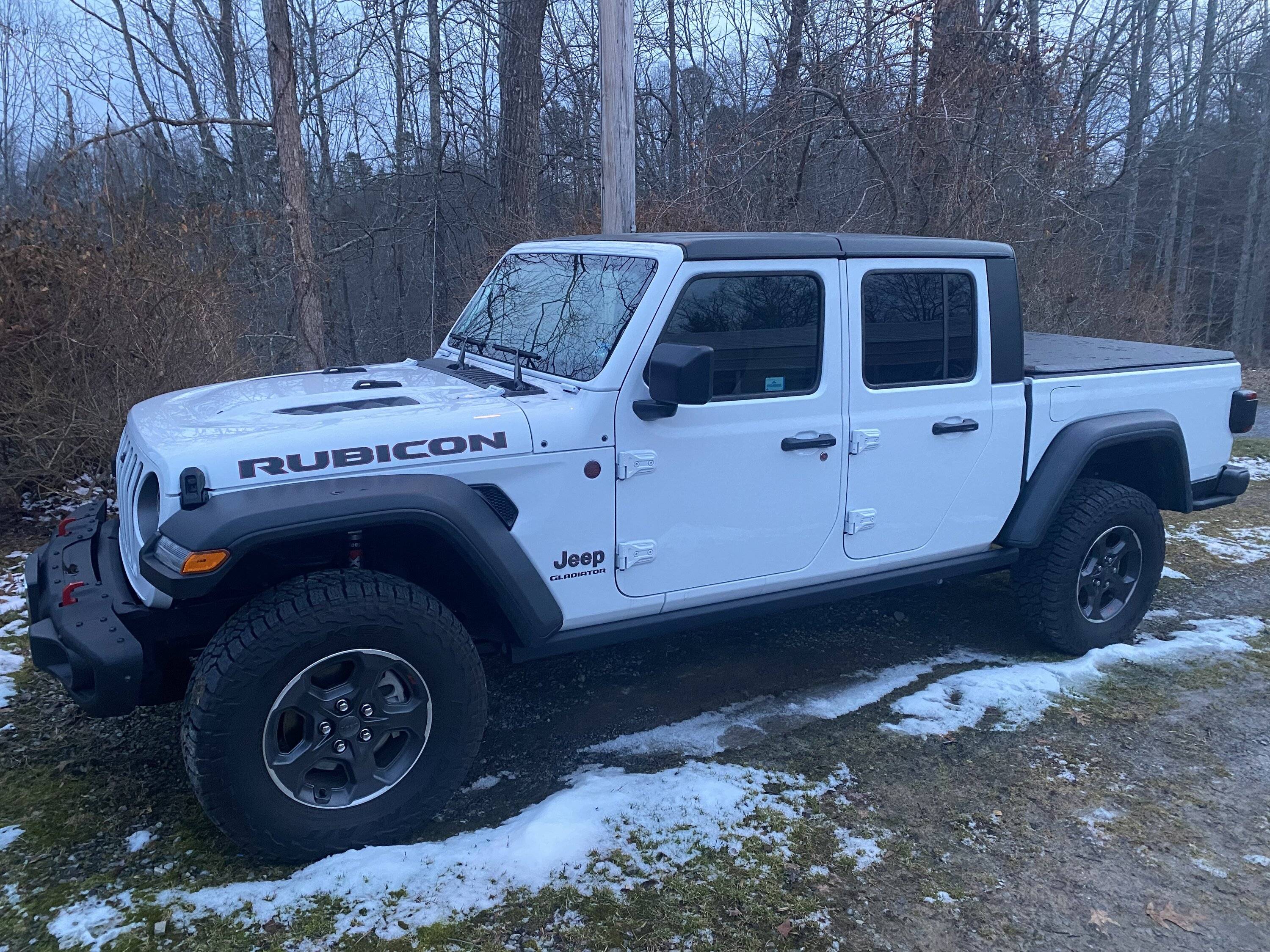 Jeep Gladiator BRIGHT WHITE Gladiator JT Club IMG_3183