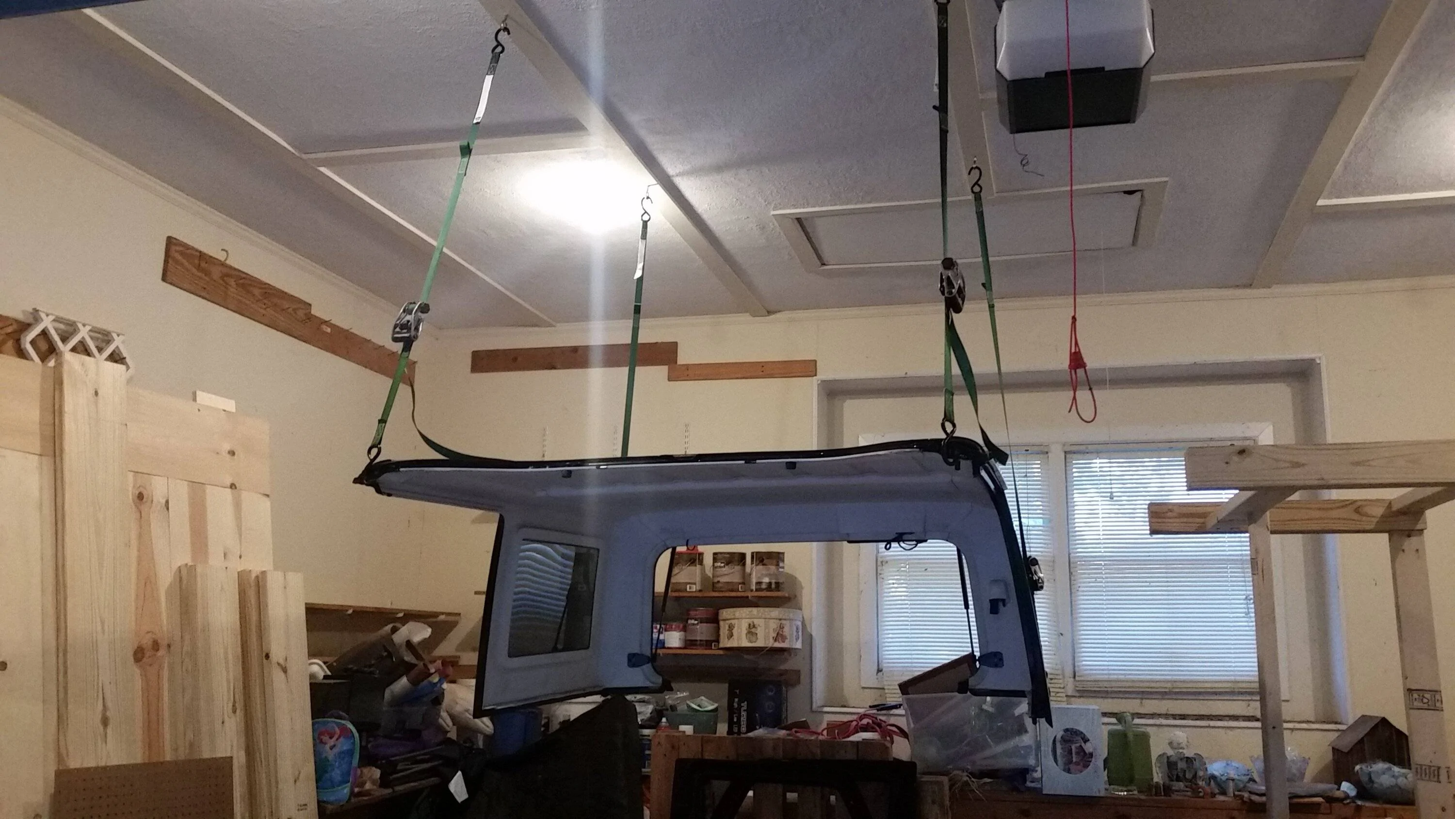 Jeep Gladiator Lift hoist for the hard top 20180430_190258