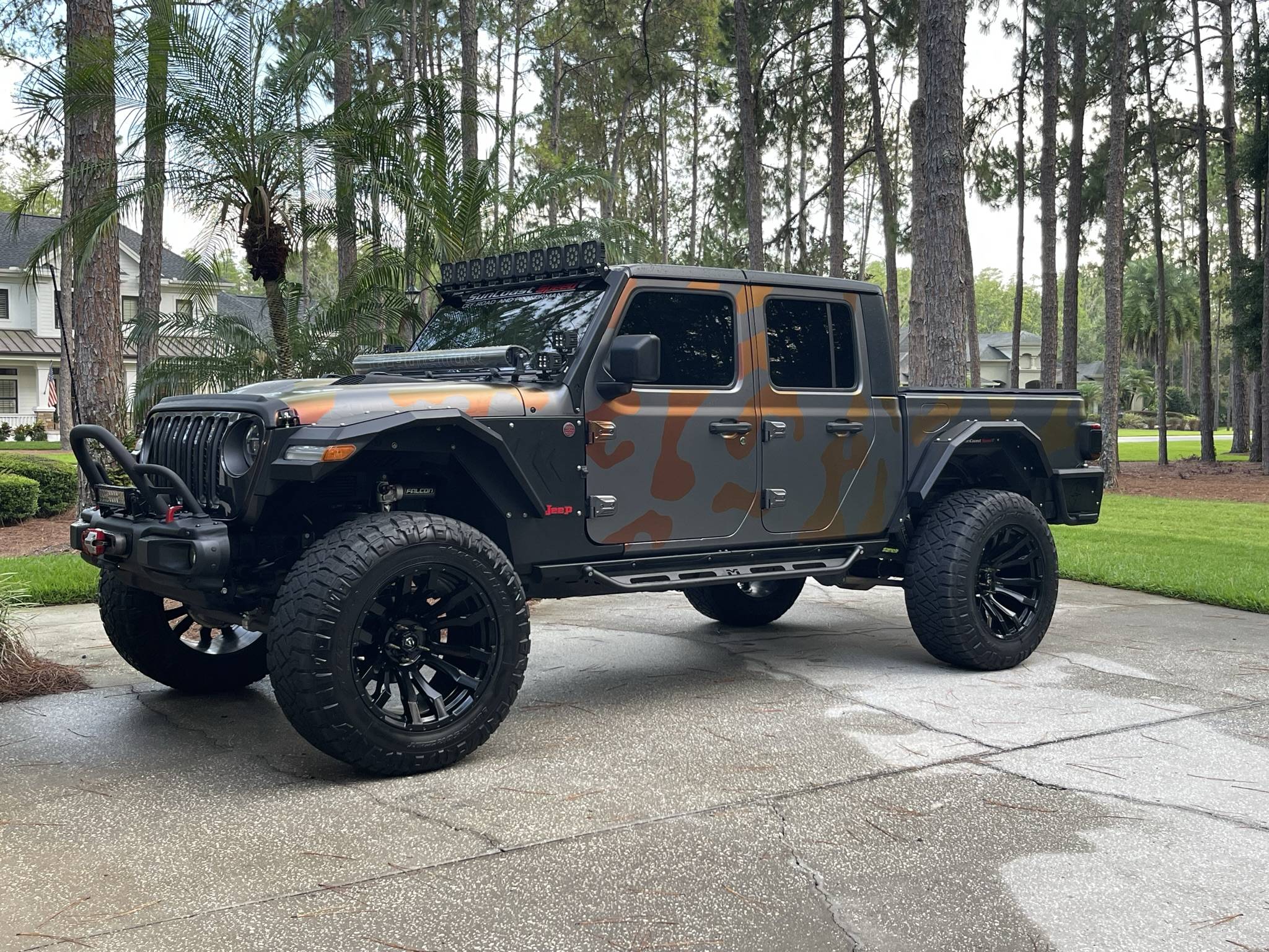 Jeep Gladiator Lets see all those Gladiators with lifts and bigger tires! IMG_6822.JPEG