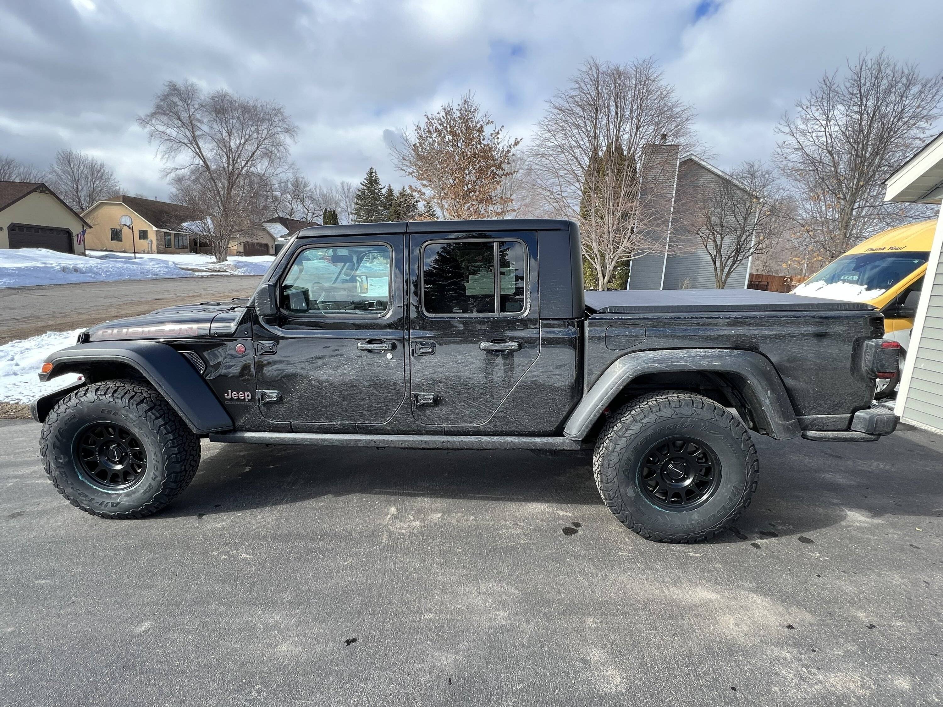 Jeep Gladiator Wheel Help. IMG_5559