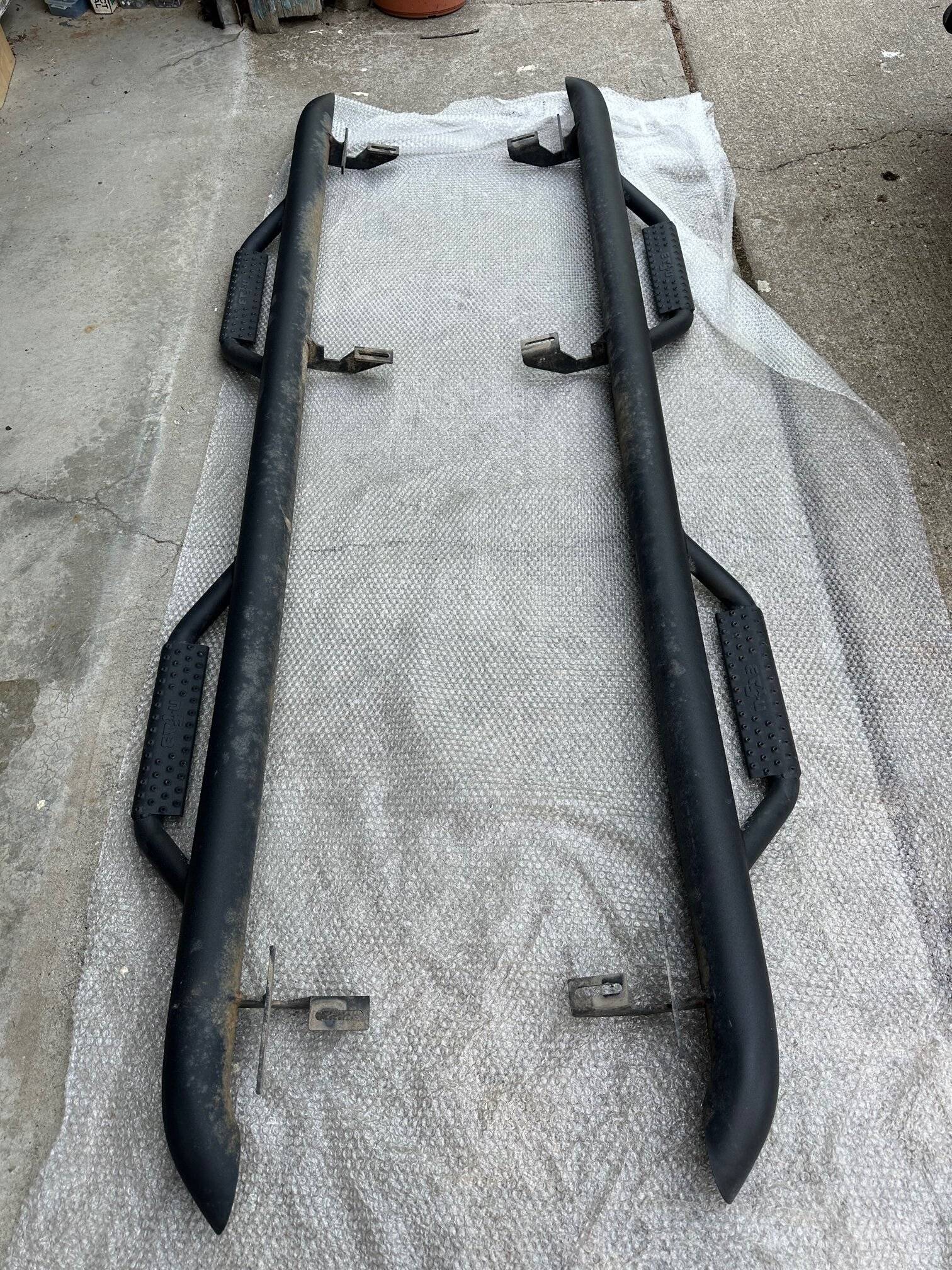 Jeep Gladiator N-Fab Nerf Bars/Steps 1685761520457