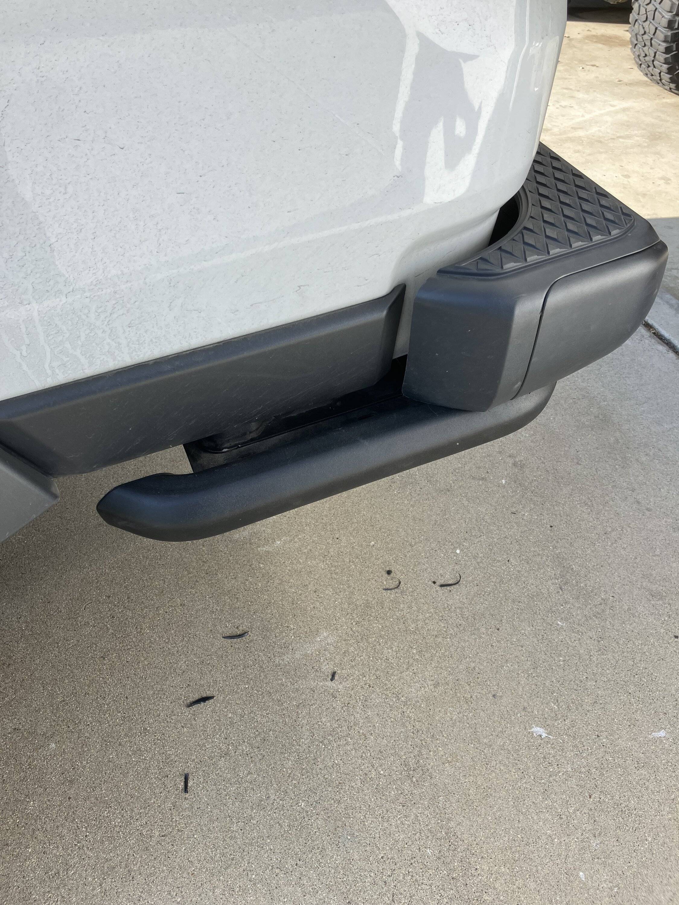 Jeep Gladiator Installed passenger tow hook and bed sliders on sport 245A7274-7382-4324-9850-7000297A99D0