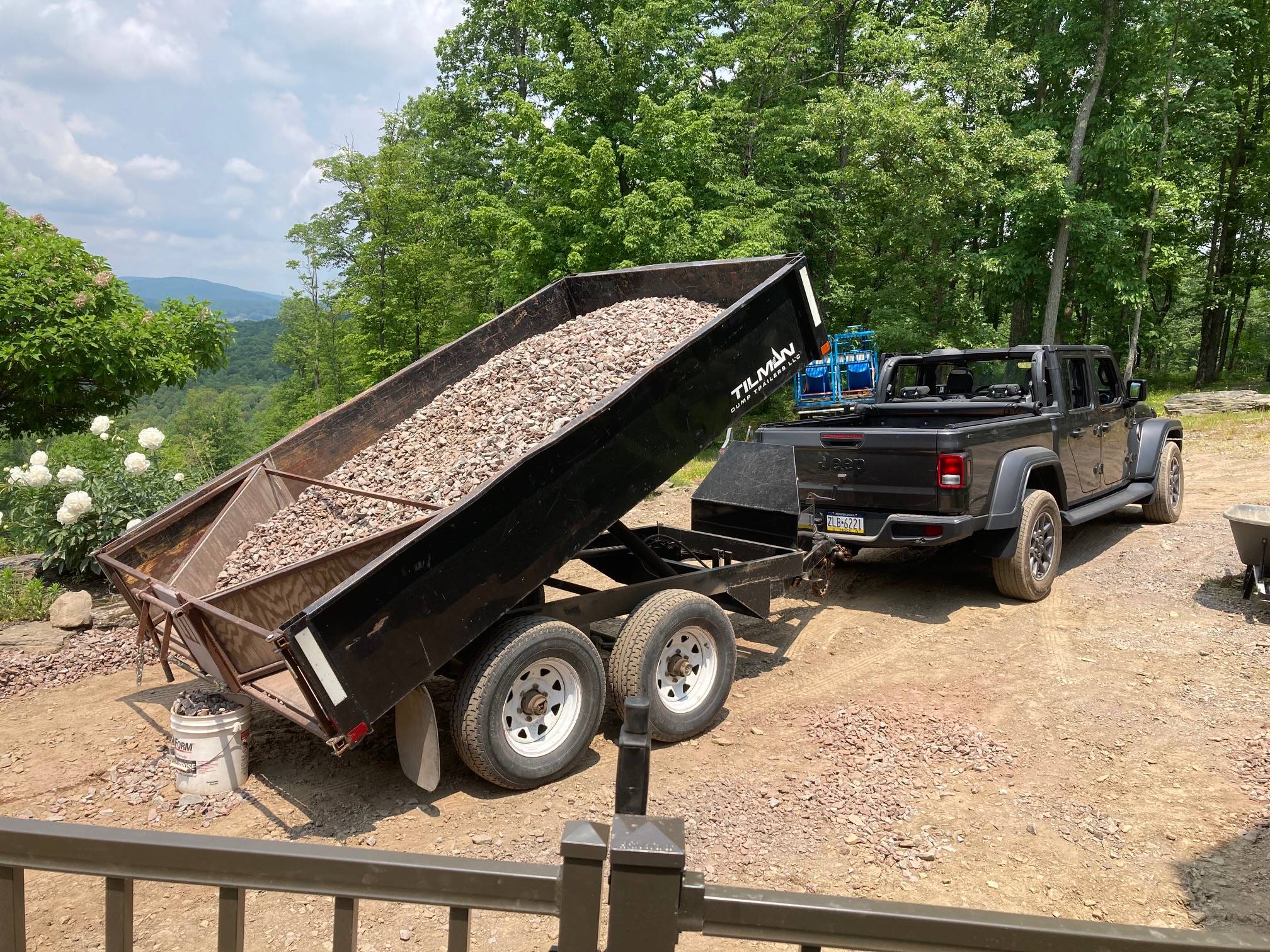 Jeep Gladiator What did you do WITH your Gladiator today? EC54235A-84DA-442D-BA34-BA566E7EB7BA