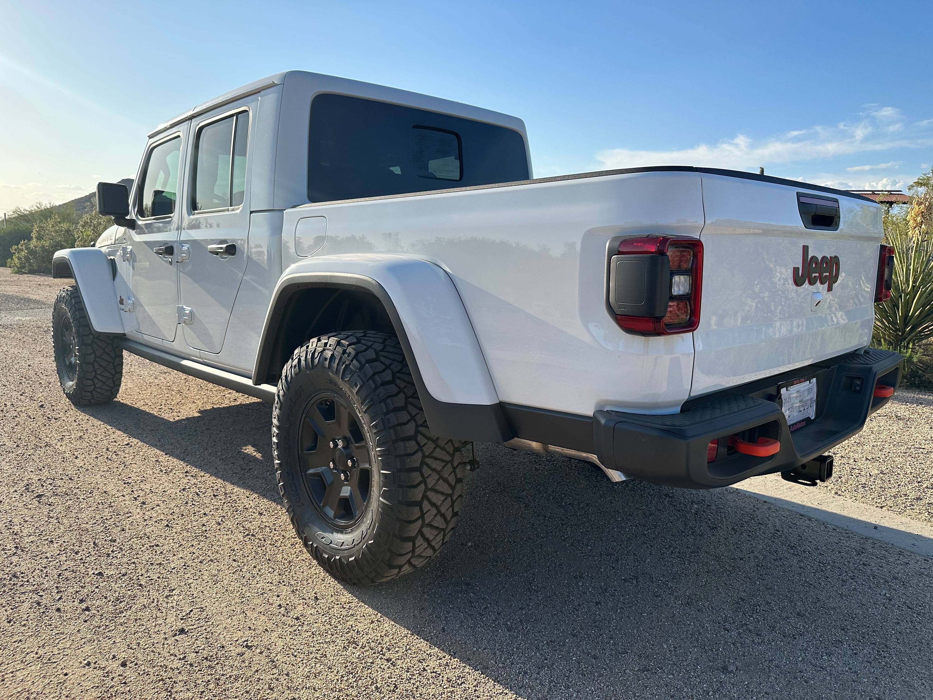 Jeep Gladiator 35” tires on a Gladiator Mojave 002IMG_1223