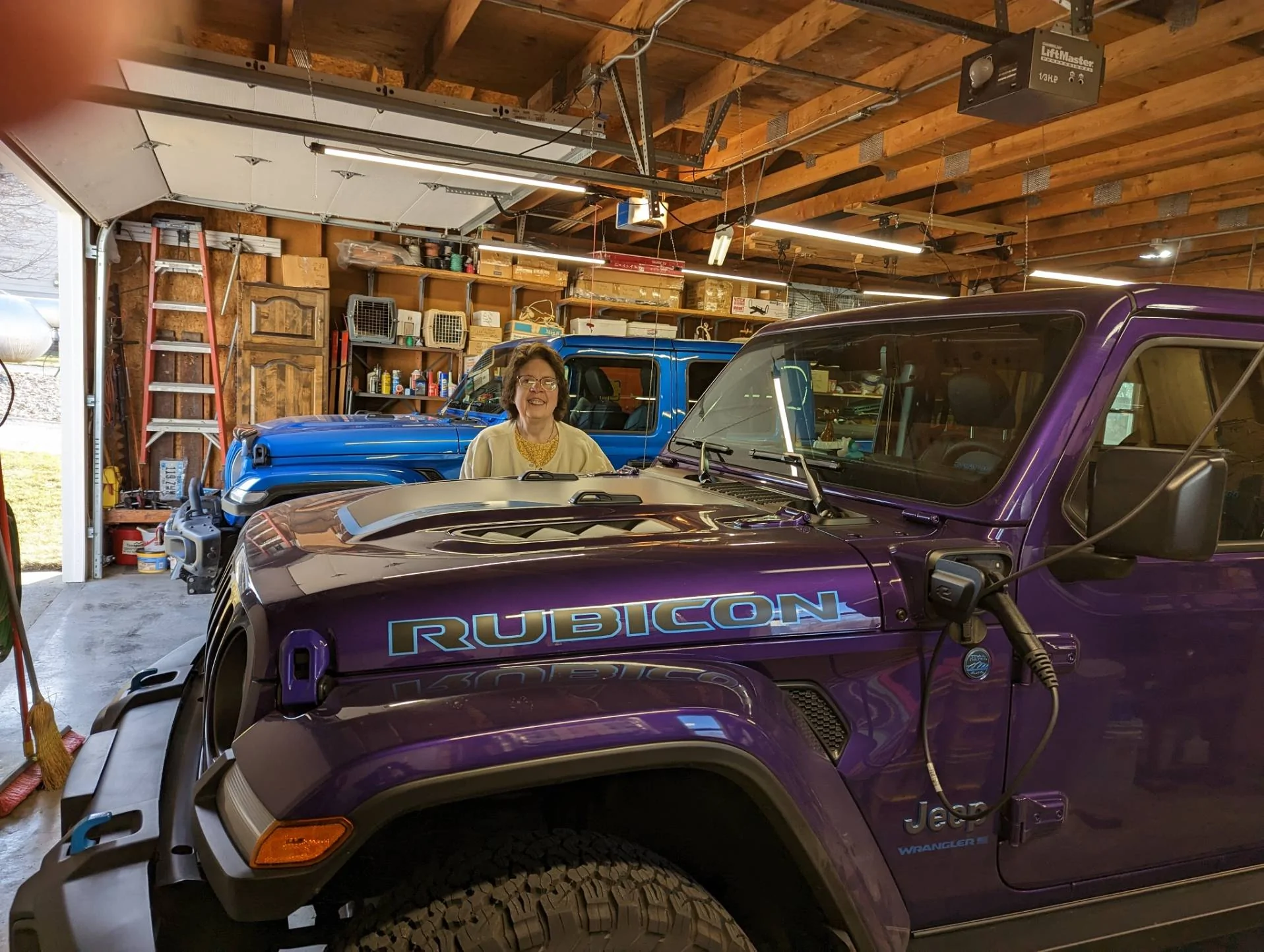 Jeep Gladiator Does anyone else do this PXL_20230328_143156845