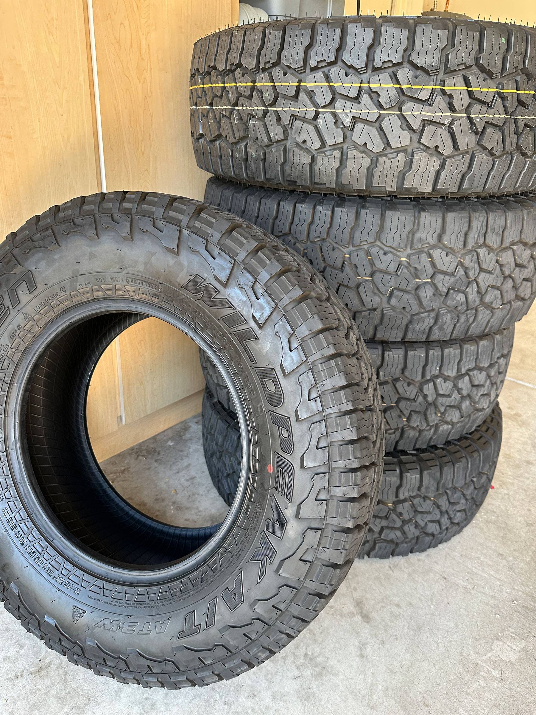 Jeep Gladiator 5 Falken Wildpeak AT3W Tires 285/70R17 New Take-Offs 002