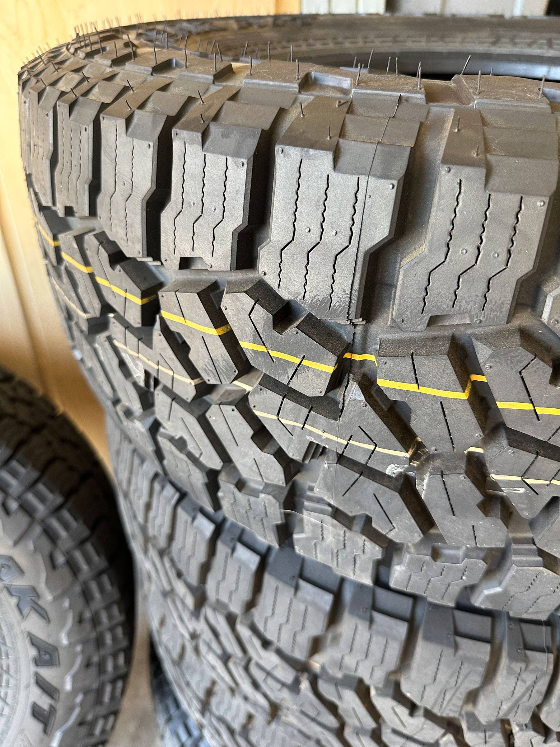 Jeep Gladiator 5 Falken Wildpeak AT3W Tires 285/70R17 New Take-Offs 005