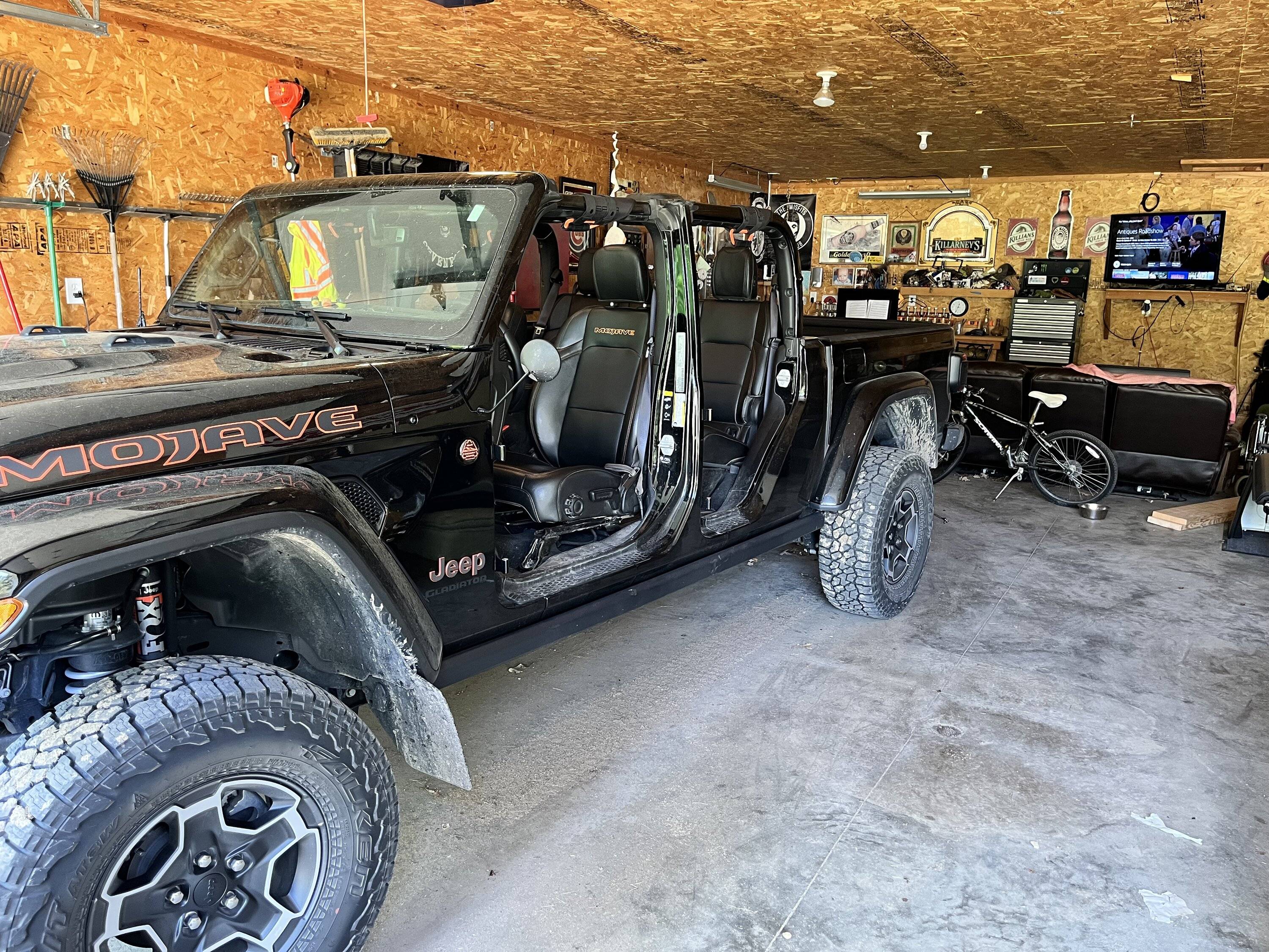 Jeep Gladiator Does anyone else do this IMG_0307