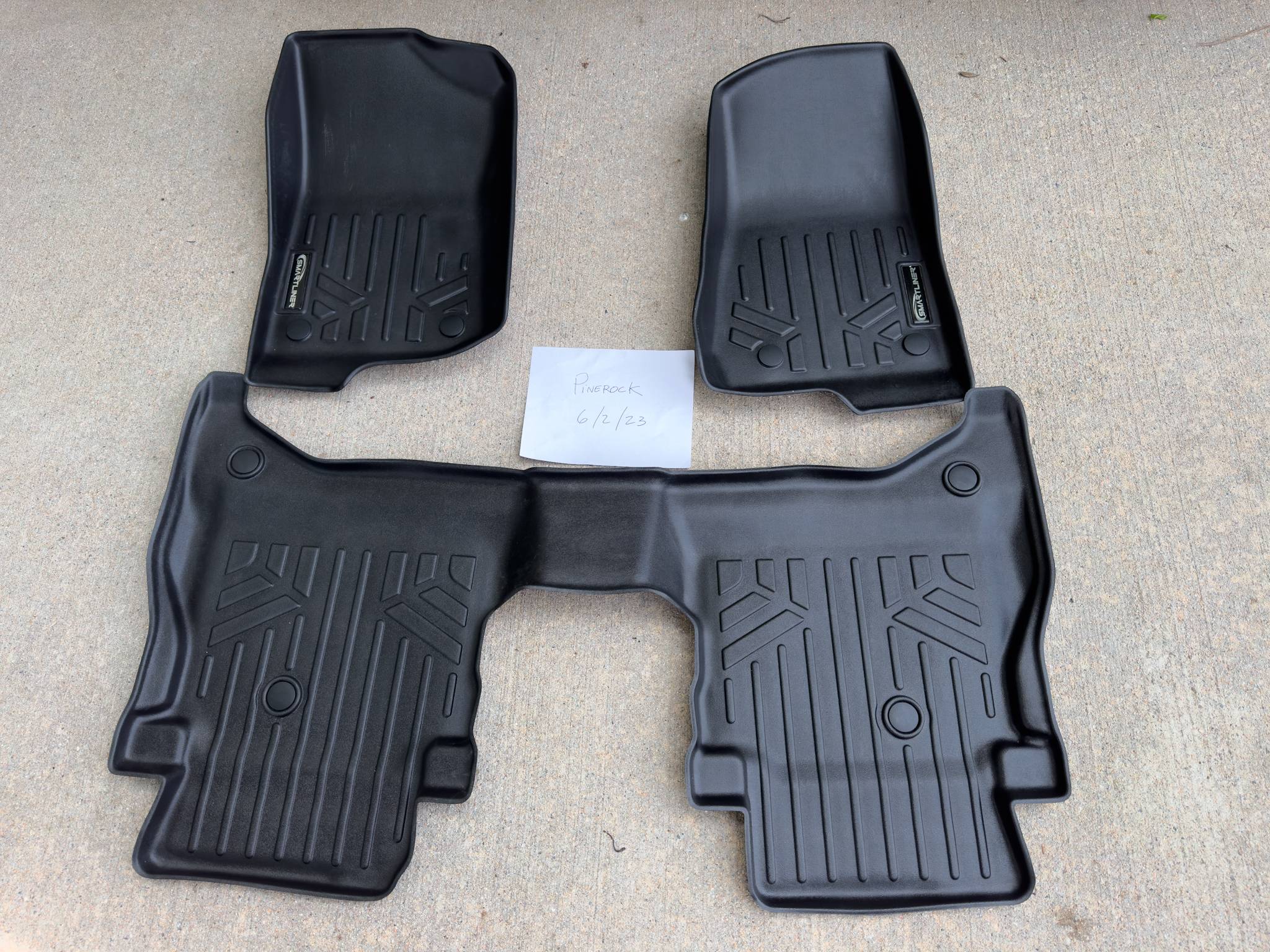 Jeep Gladiator Smartliner Floor Mats IMG_1904