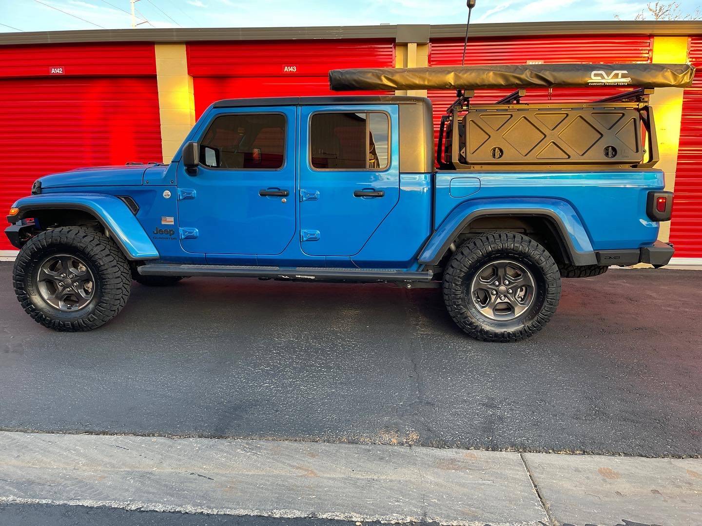 Jeep Gladiator Gladiator with 33's and a 3" lift 2022-11-11 19.03.28-1