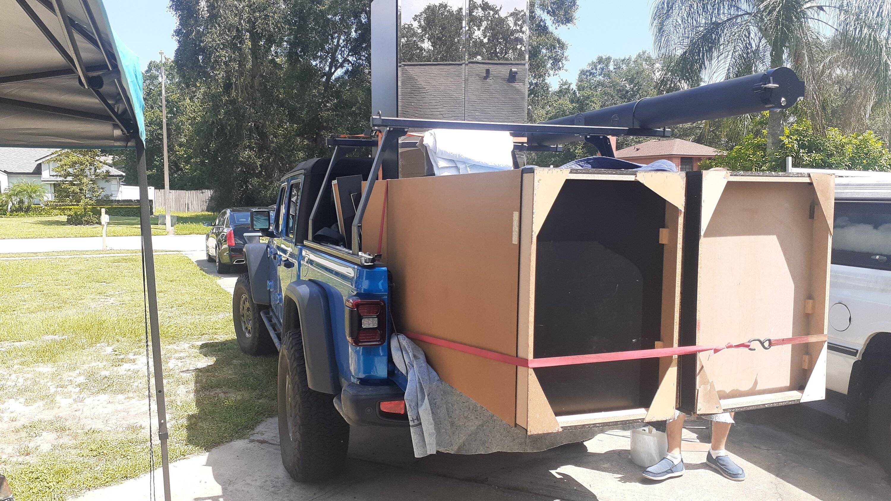 Jeep Gladiator Bedrack over Softopper 20220905_143845