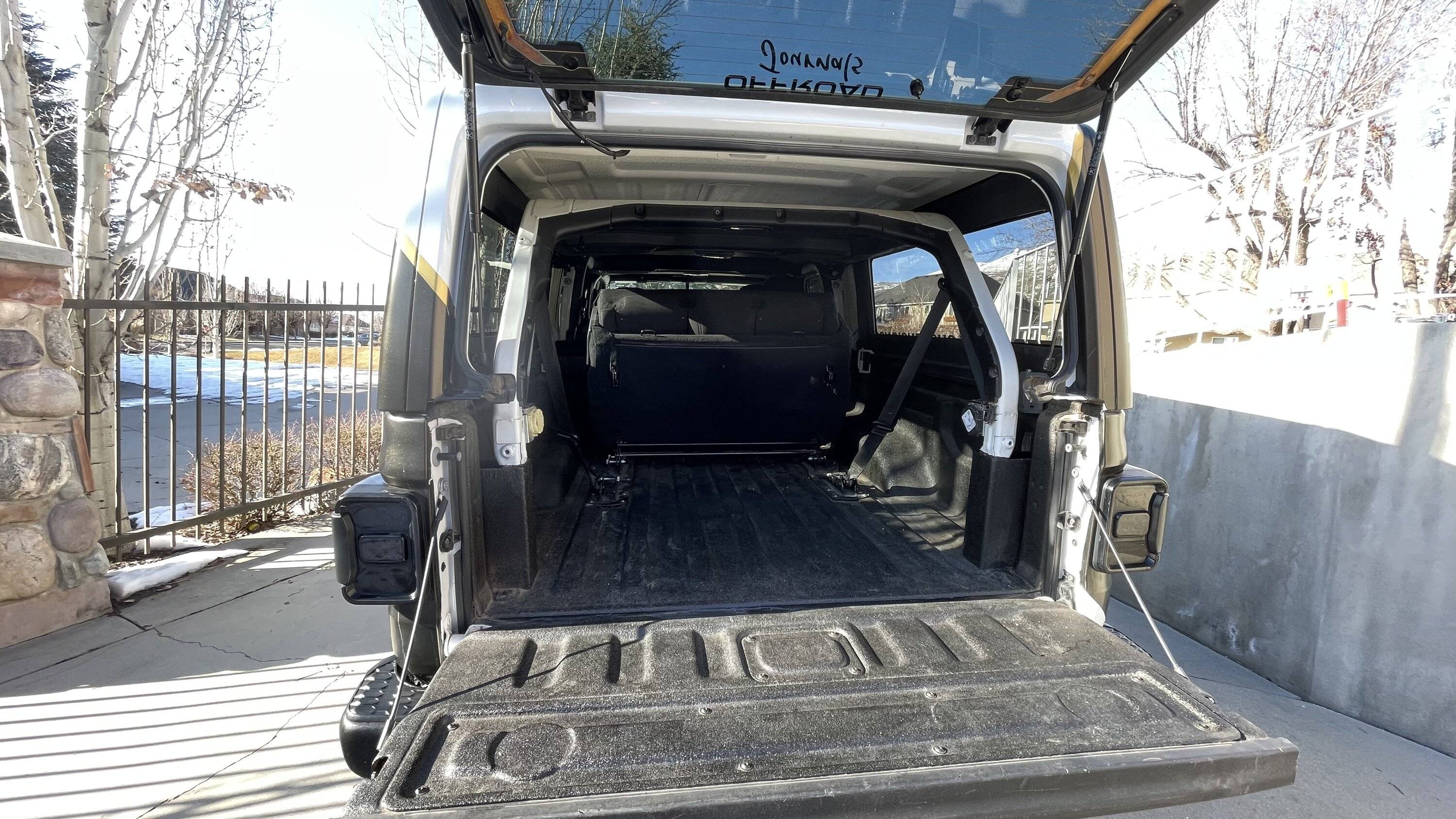 Jeep Gladiator 7 passenger Gladiator IMG_9763.JPEG