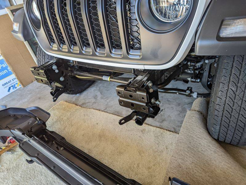 Jeep Gladiator Towed (Toad) Gladiator rid1285990_r4_800