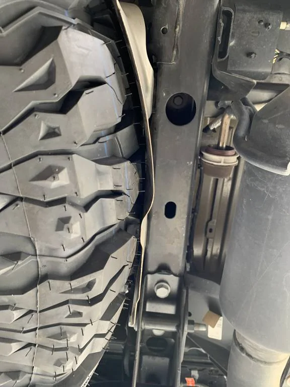Jeep Gladiator Has anyone actually fit a 38" in the spare location? aTQ5Tj