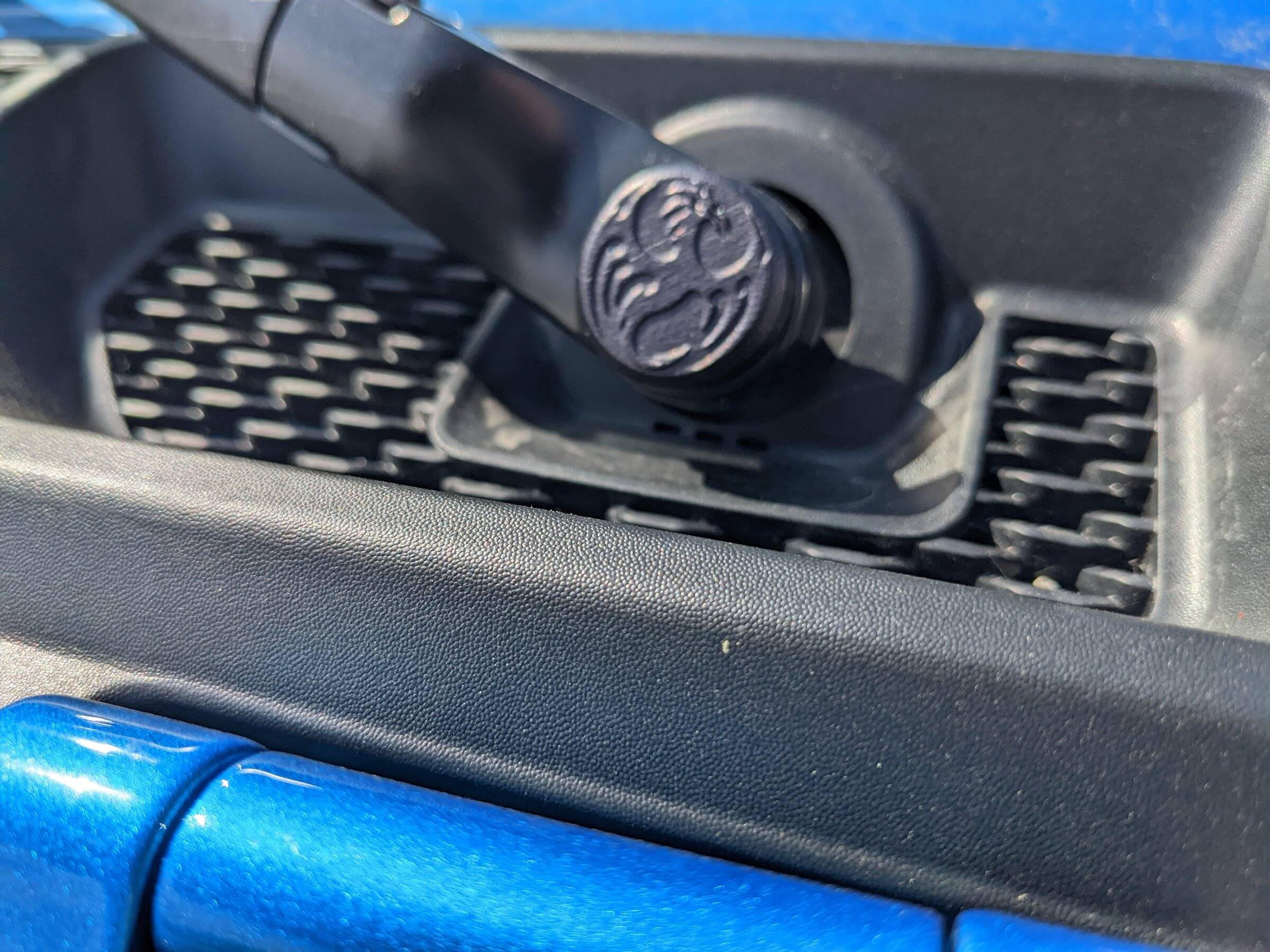 Jeep Gladiator ?? ☔️ Threedom Custom Wiper Arm Caps? 129