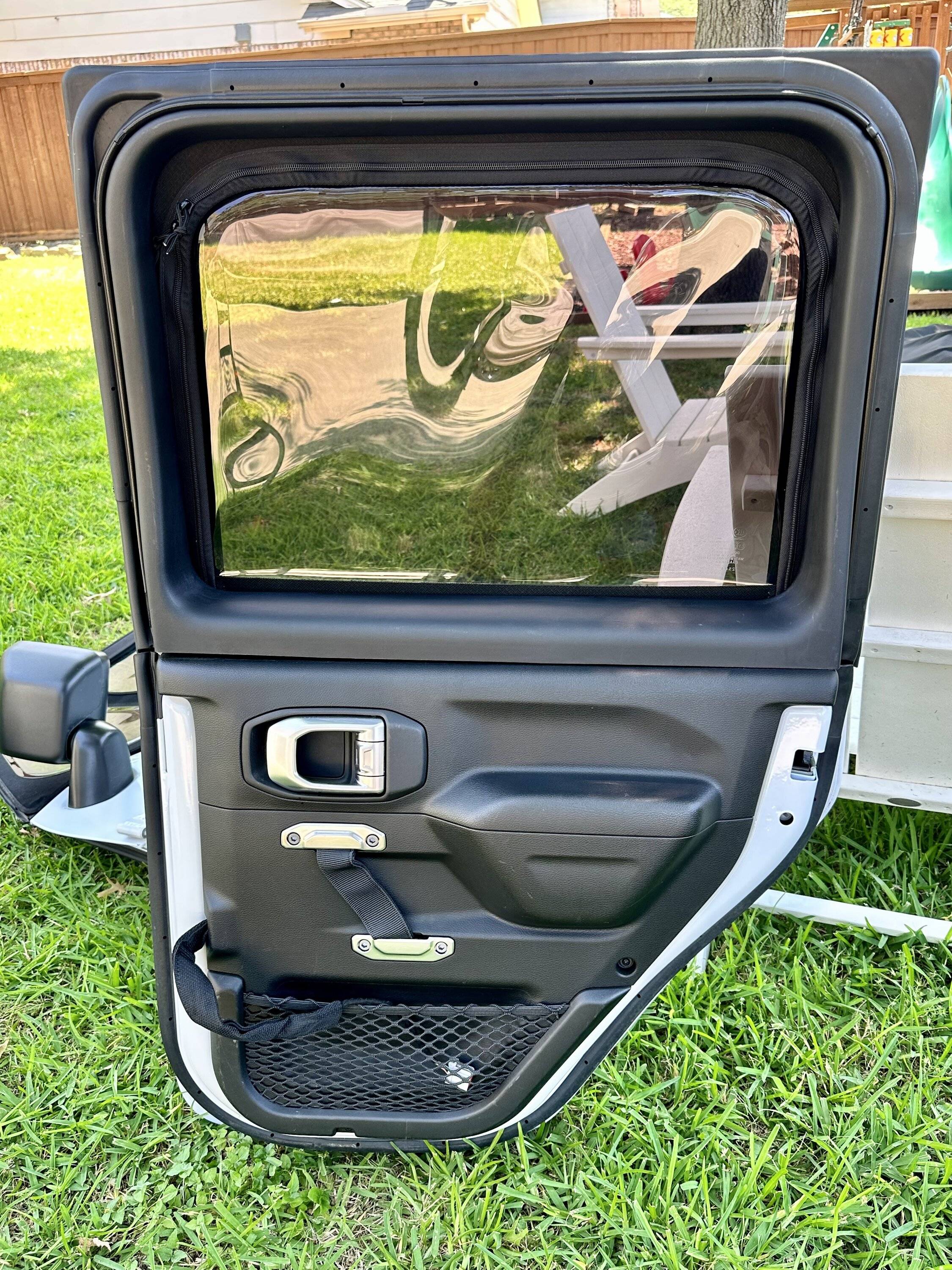 Jeep Gladiator Jeep Half Doors (4 doors) Bright White with Premium Uppers IMG_0693
