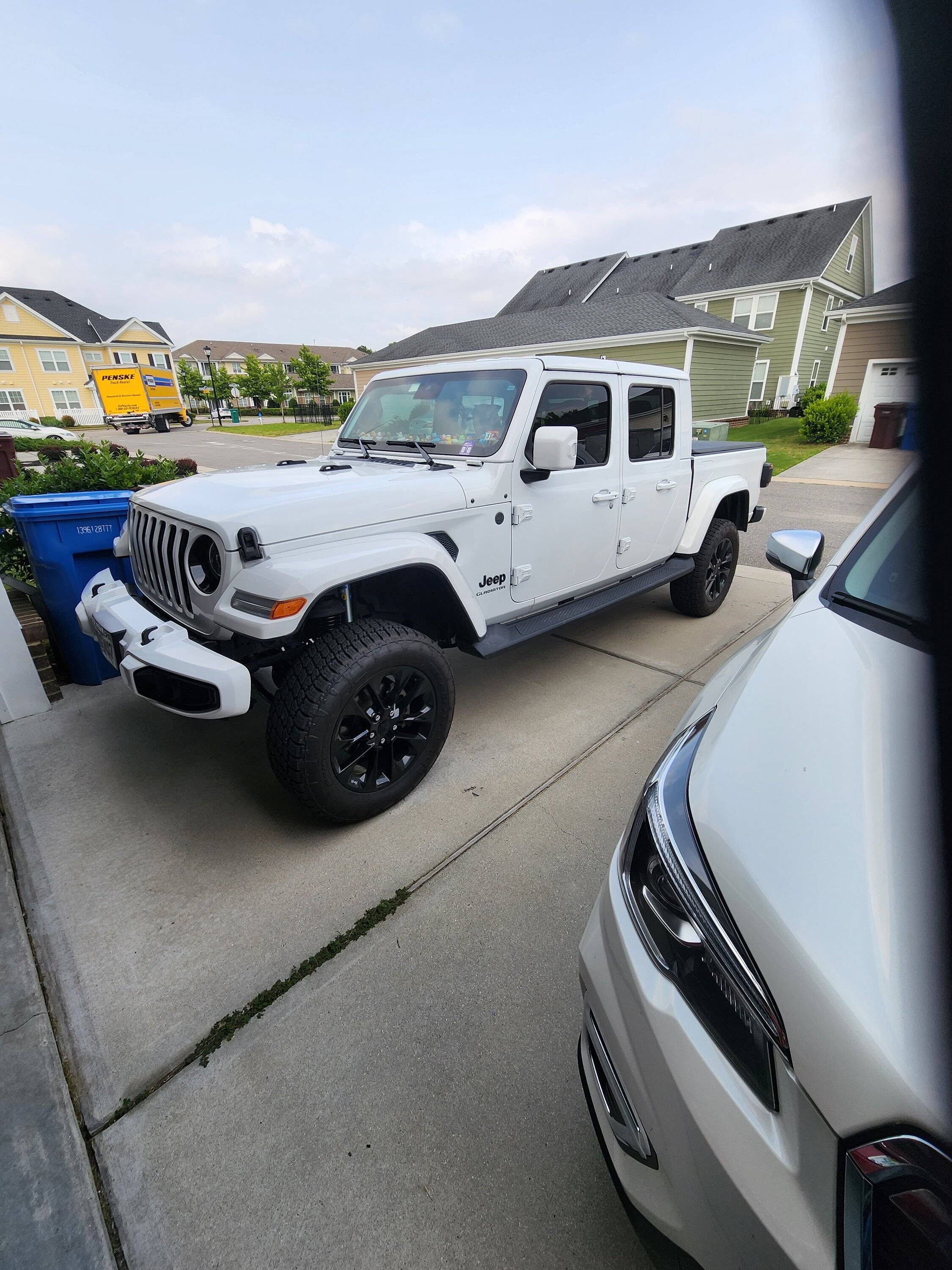 Jeep Gladiator JkS 3" lift installed on my 2022 Gladiator high altitude 20230608_162531