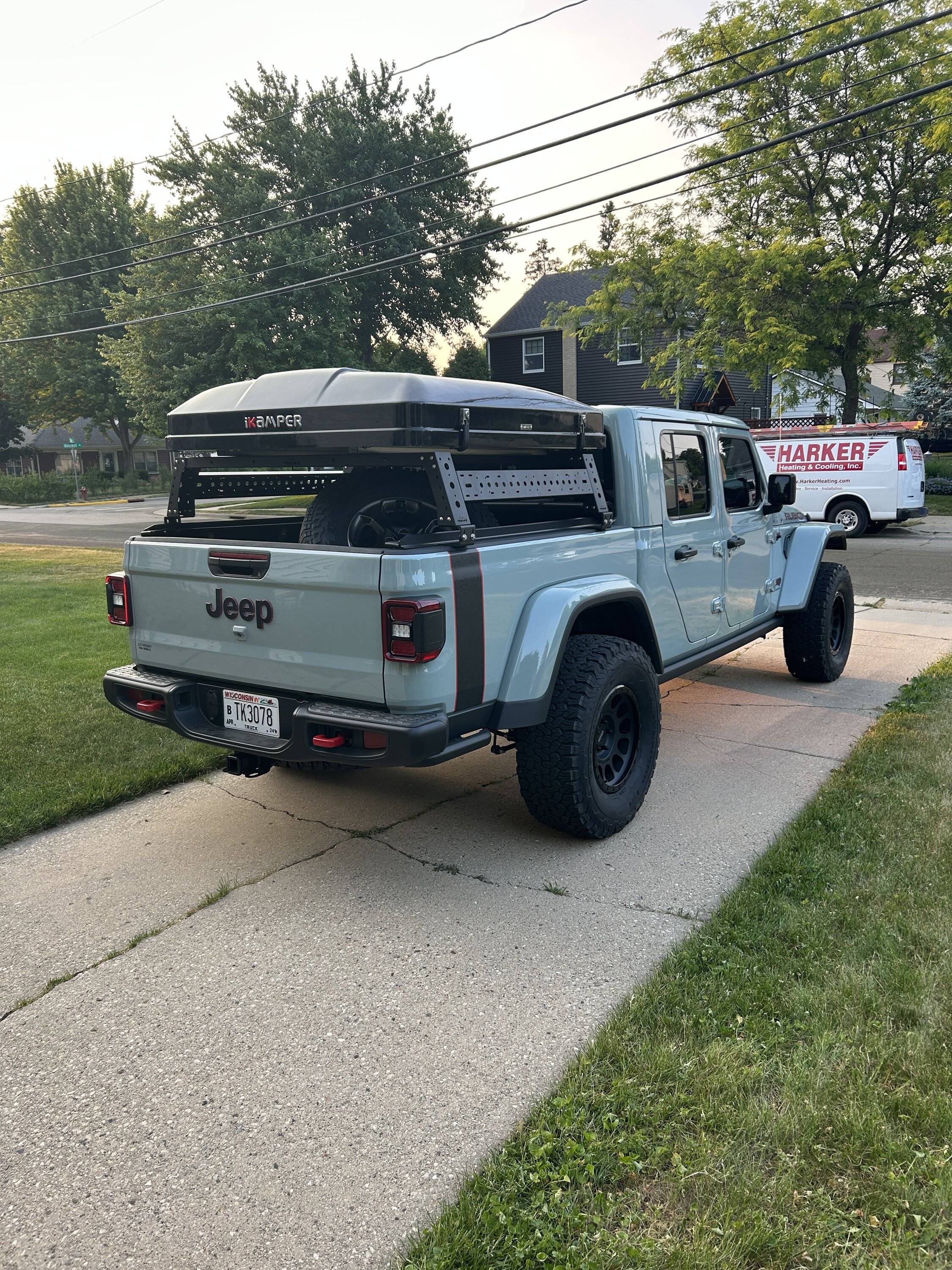 Jeep Gladiator *NEW* KB Voodoo PRO-X BIKE & SKI Crossbars IMG_1220