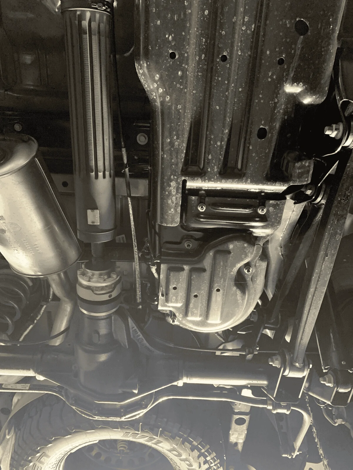 Jeep Gladiator Diesel tank in a Gas 1686320468479