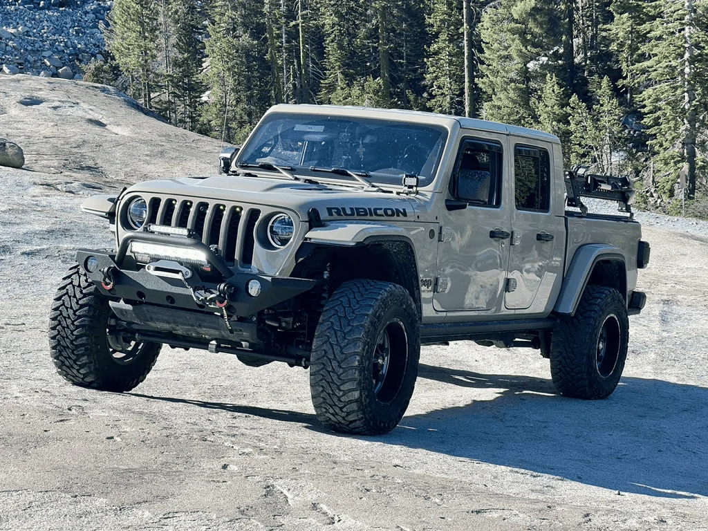 Jeep Gladiator Rubicon Trail vs Drive Shaft & U-Joints 1686331167424