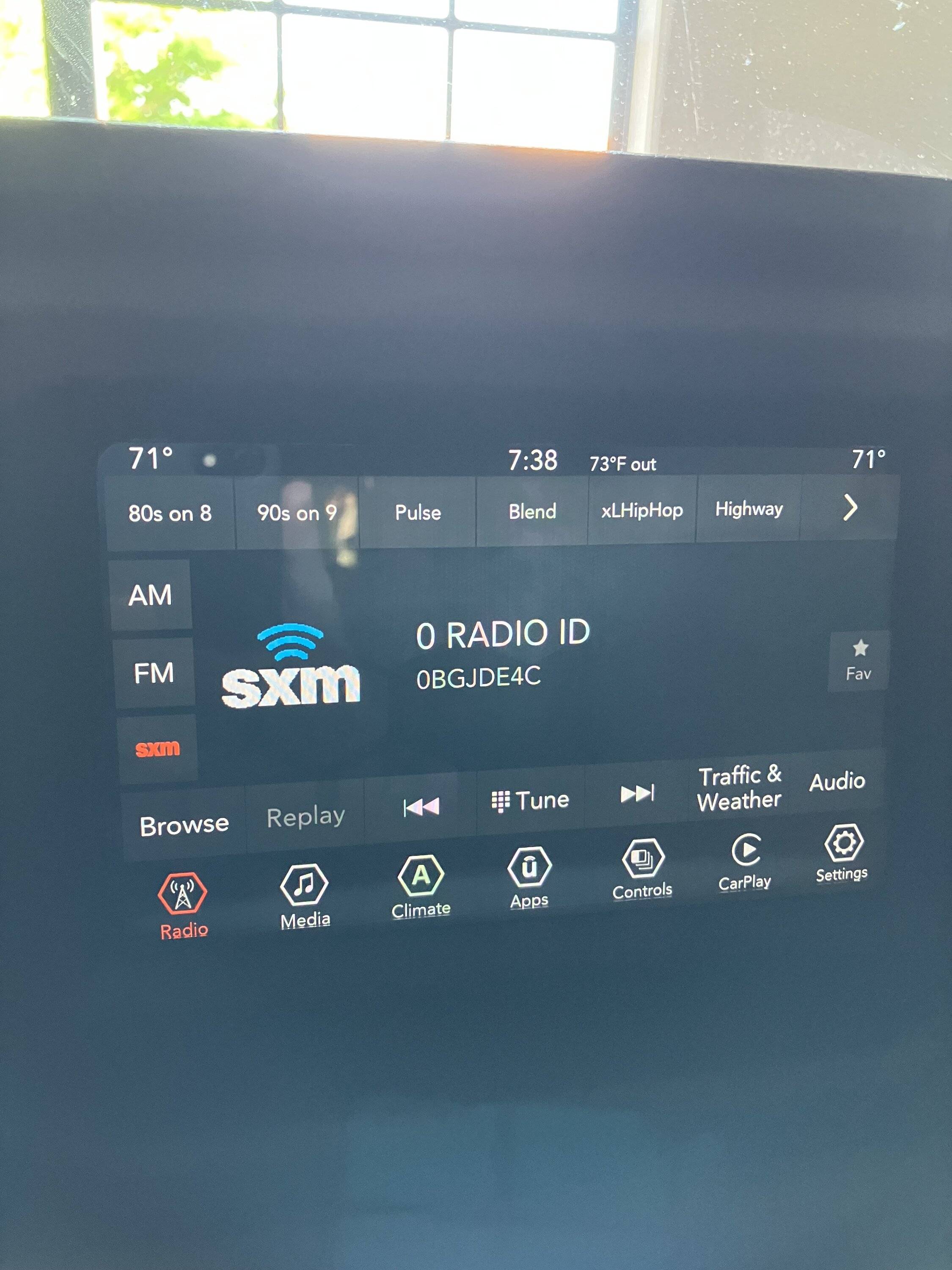 Jeep Gladiator Selling 7” unconnect radio with bezel from 23 gladiator sport s IMG_0718