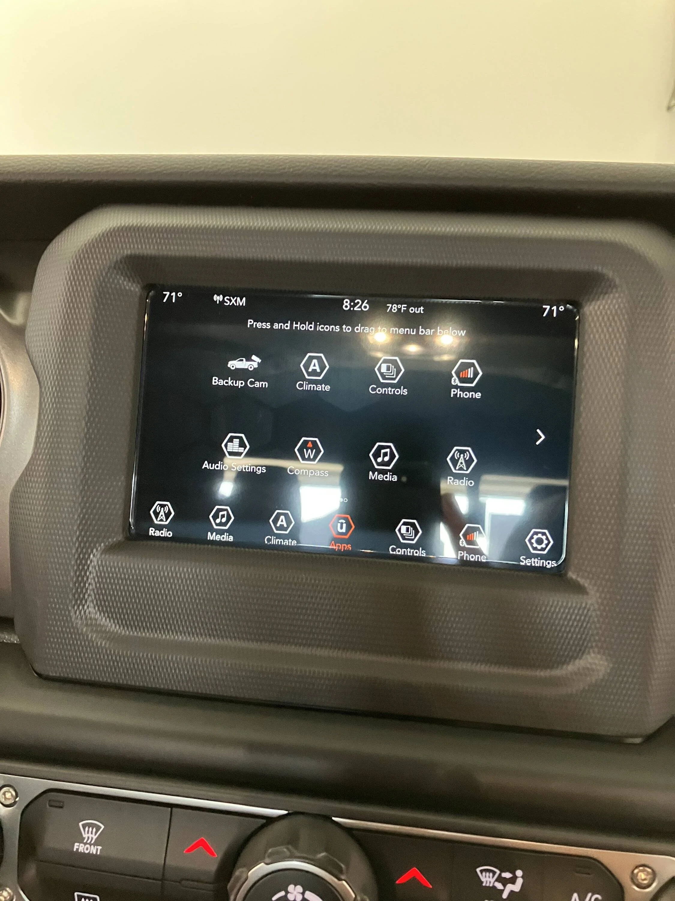 Jeep Gladiator Selling 7” unconnect radio with bezel from 23 gladiator sport s IMG_0724