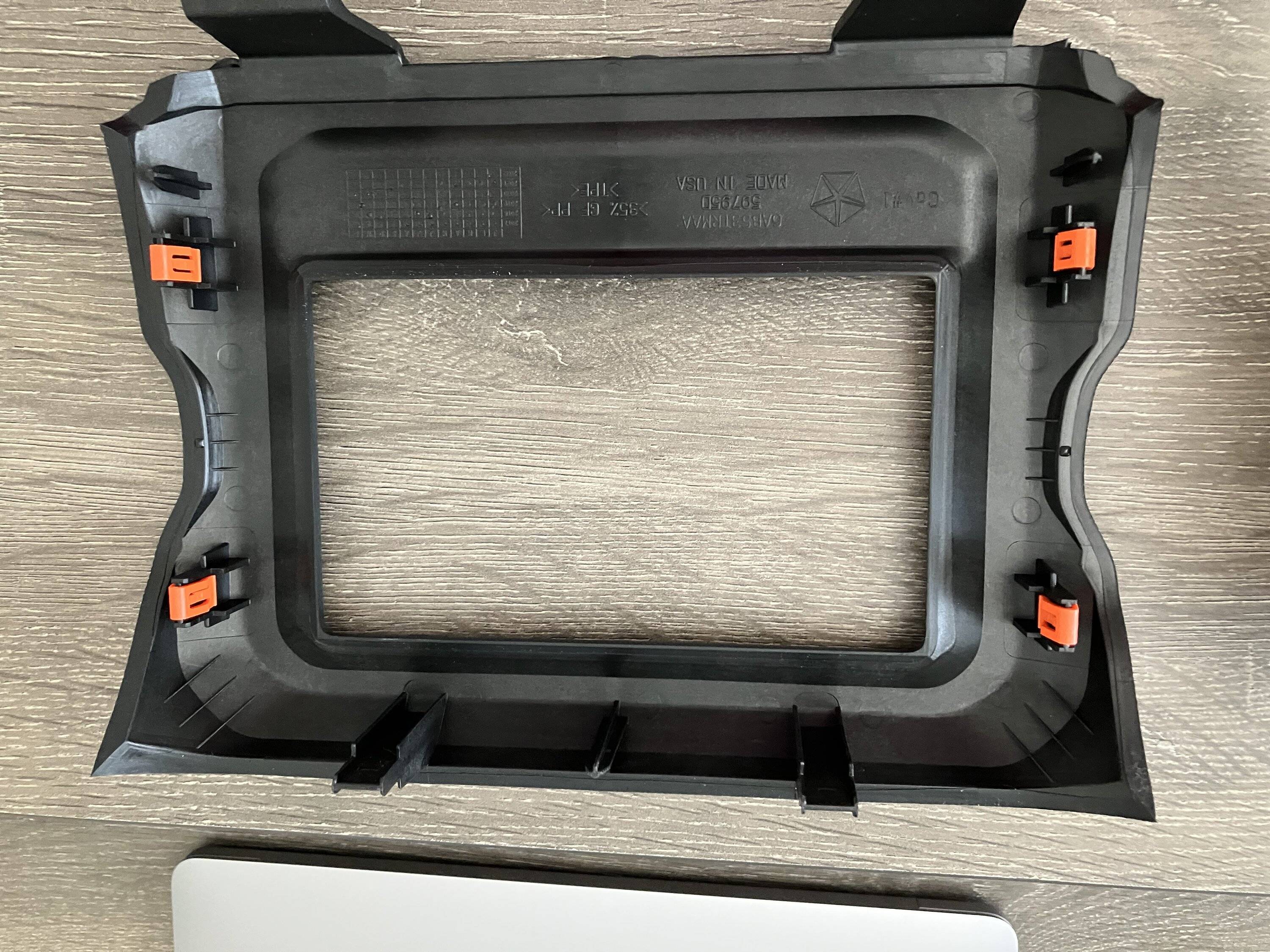 Jeep Gladiator Selling 7” unconnect radio with bezel from 23 gladiator sport s IMG_0730