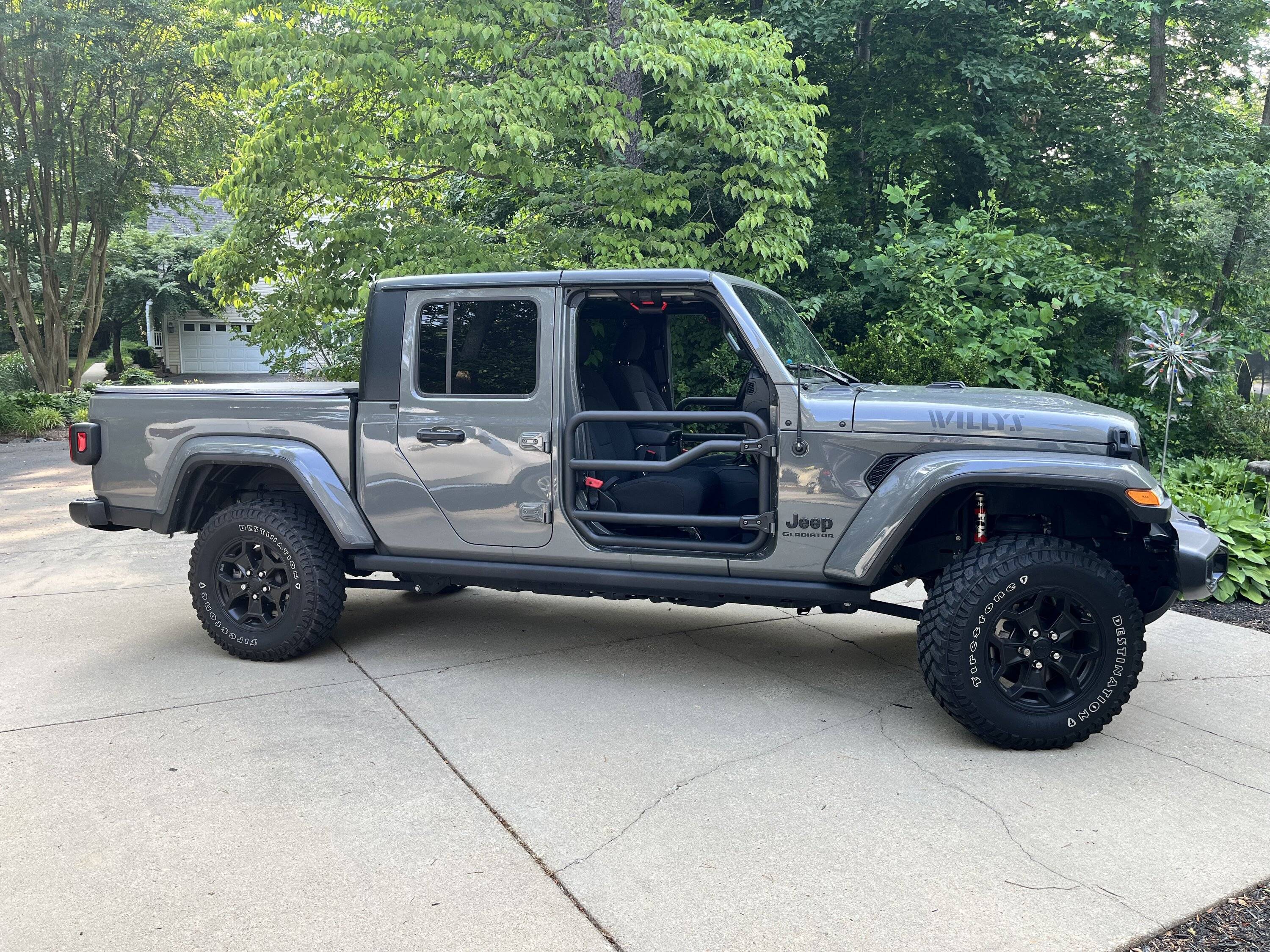 Jeep Gladiator Lets see the spacer lifts IMG_7089