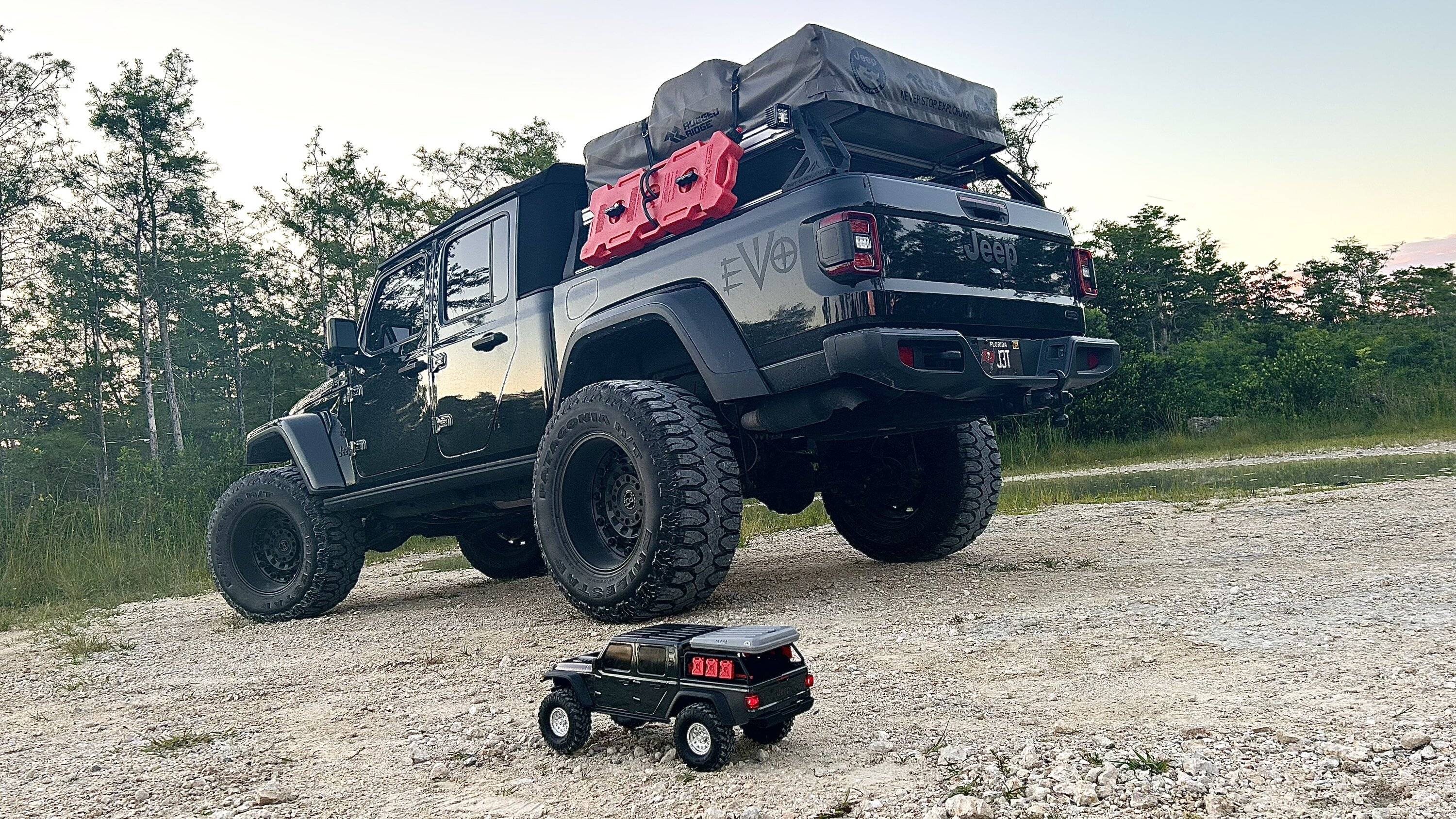 Jeep Gladiator Toys? IMG_2560