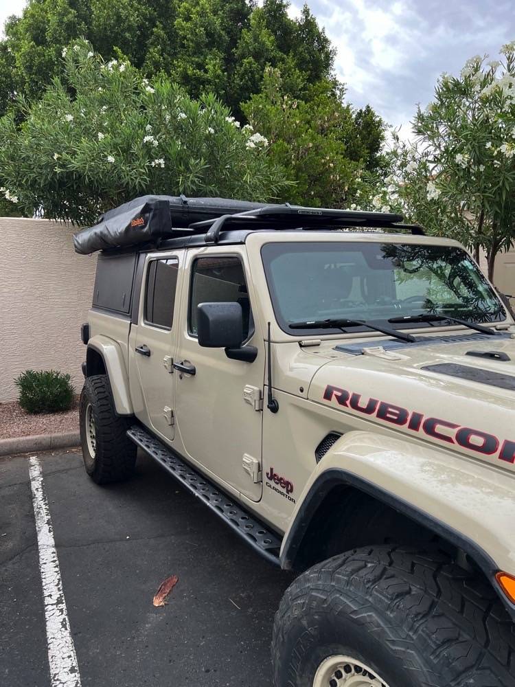 Jeep Gladiator Rock Sliders For Overlanding 11_Awnin