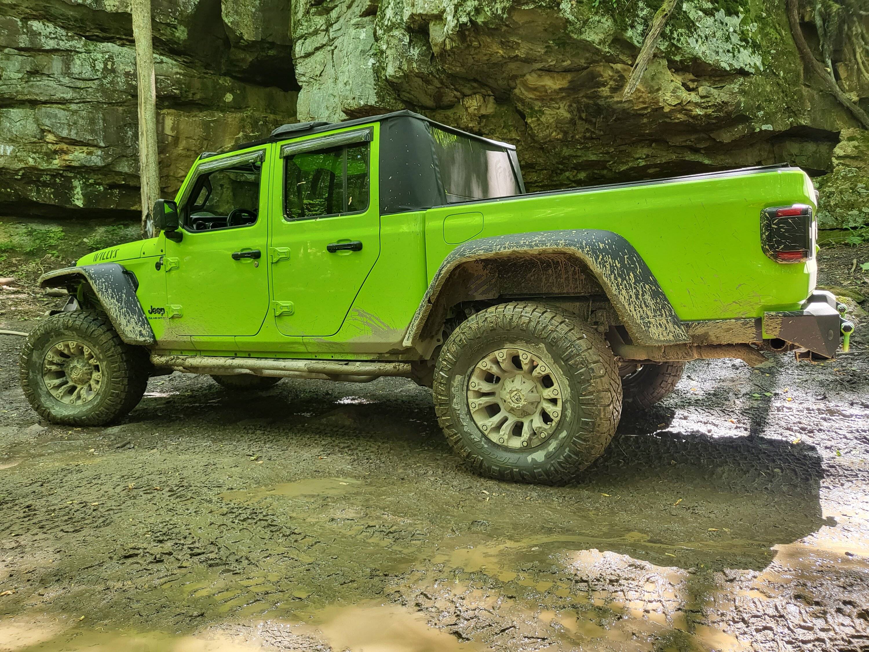Jeep Gladiator Rugged Ridge Voyager Soft top 20230602_153403