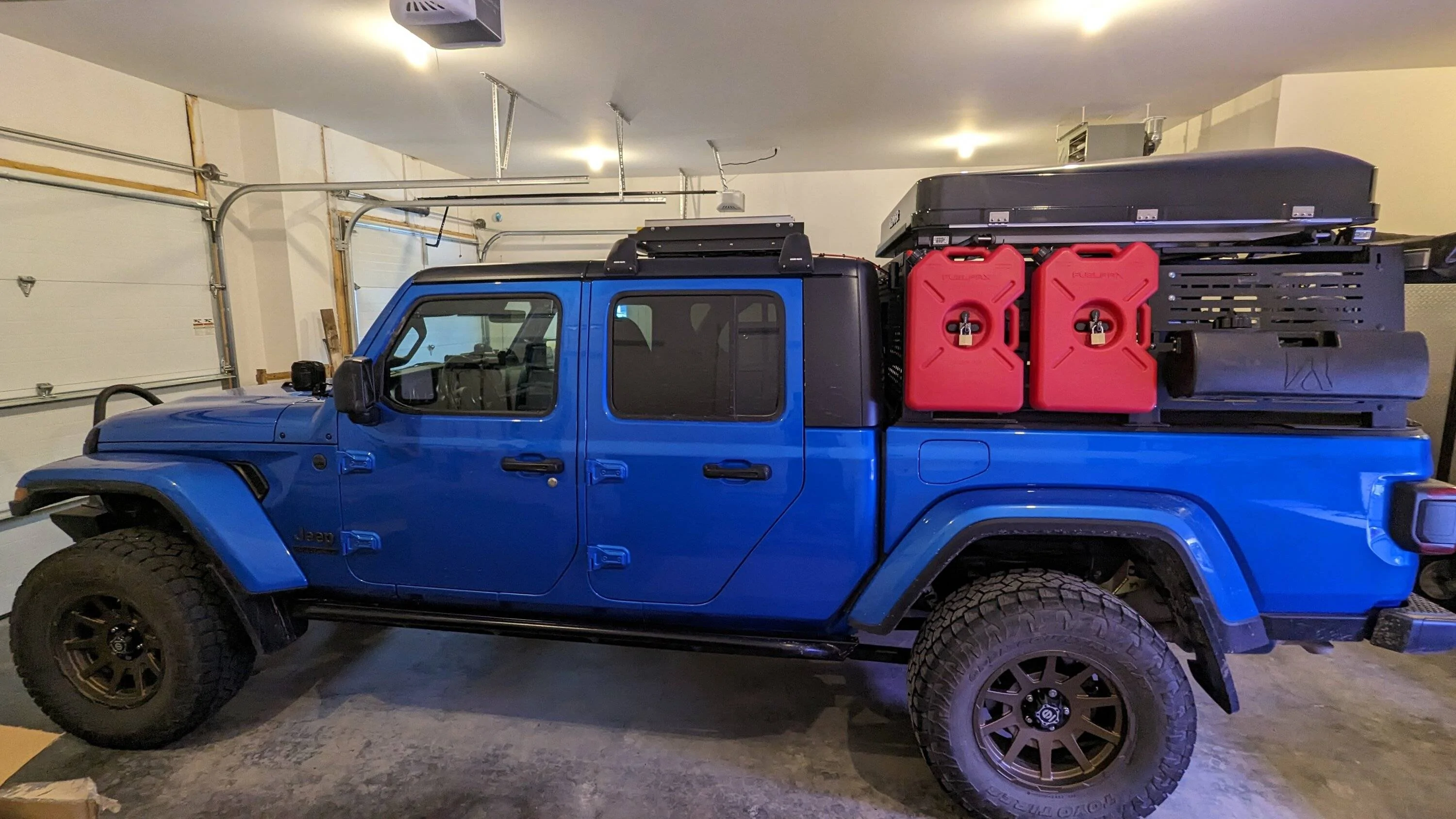 Jeep Gladiator Alaska Daily Drivers: Hydro Blue 80A and Bright White JTR PXL_20230613_035629406.MP