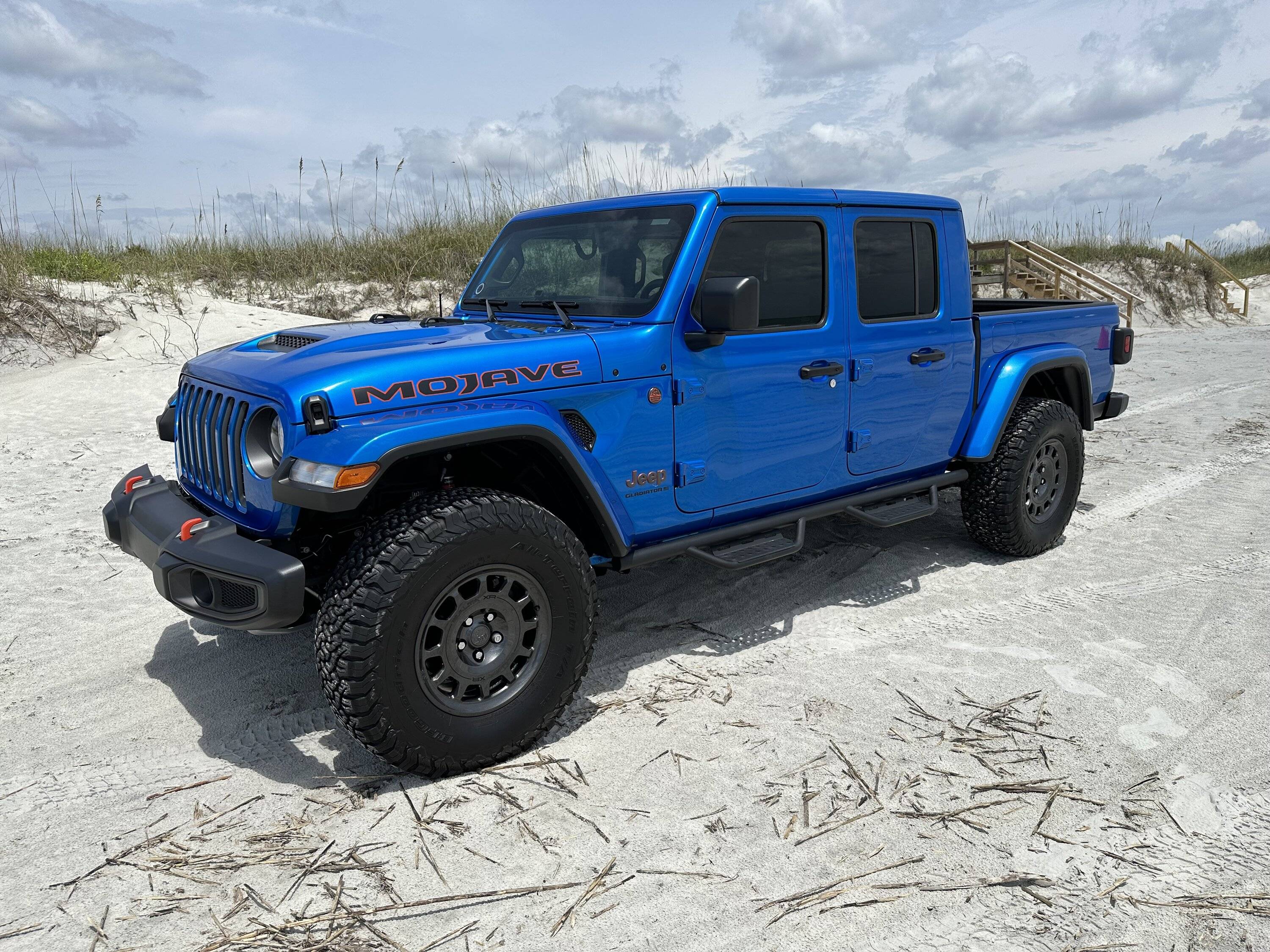 Jeep Gladiator 35" Wheel & Tire Combos - Let's see 'em! IMG_0212