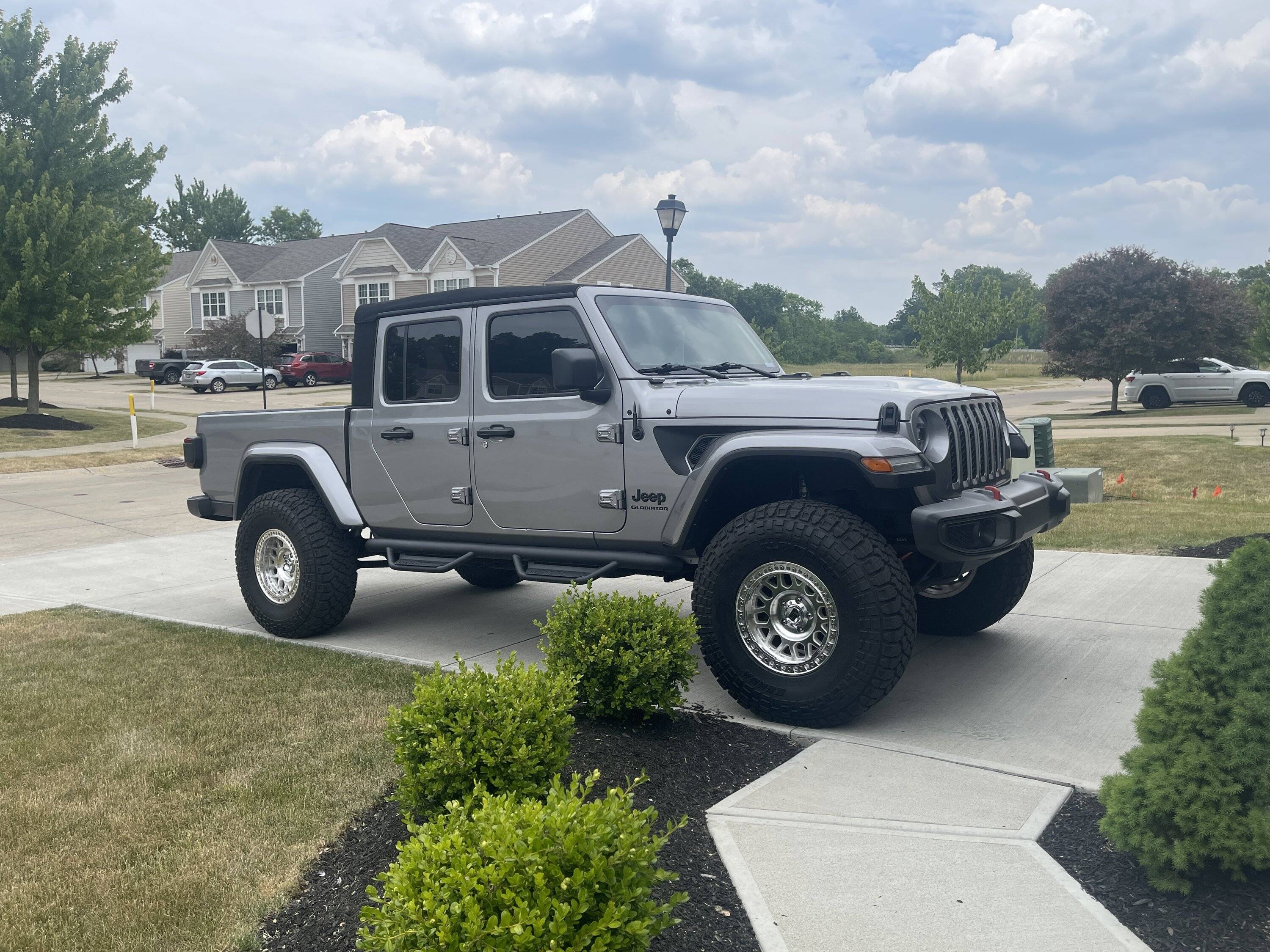 Jeep Gladiator Want to see if anyone was interested IMG_3580 3.JPG