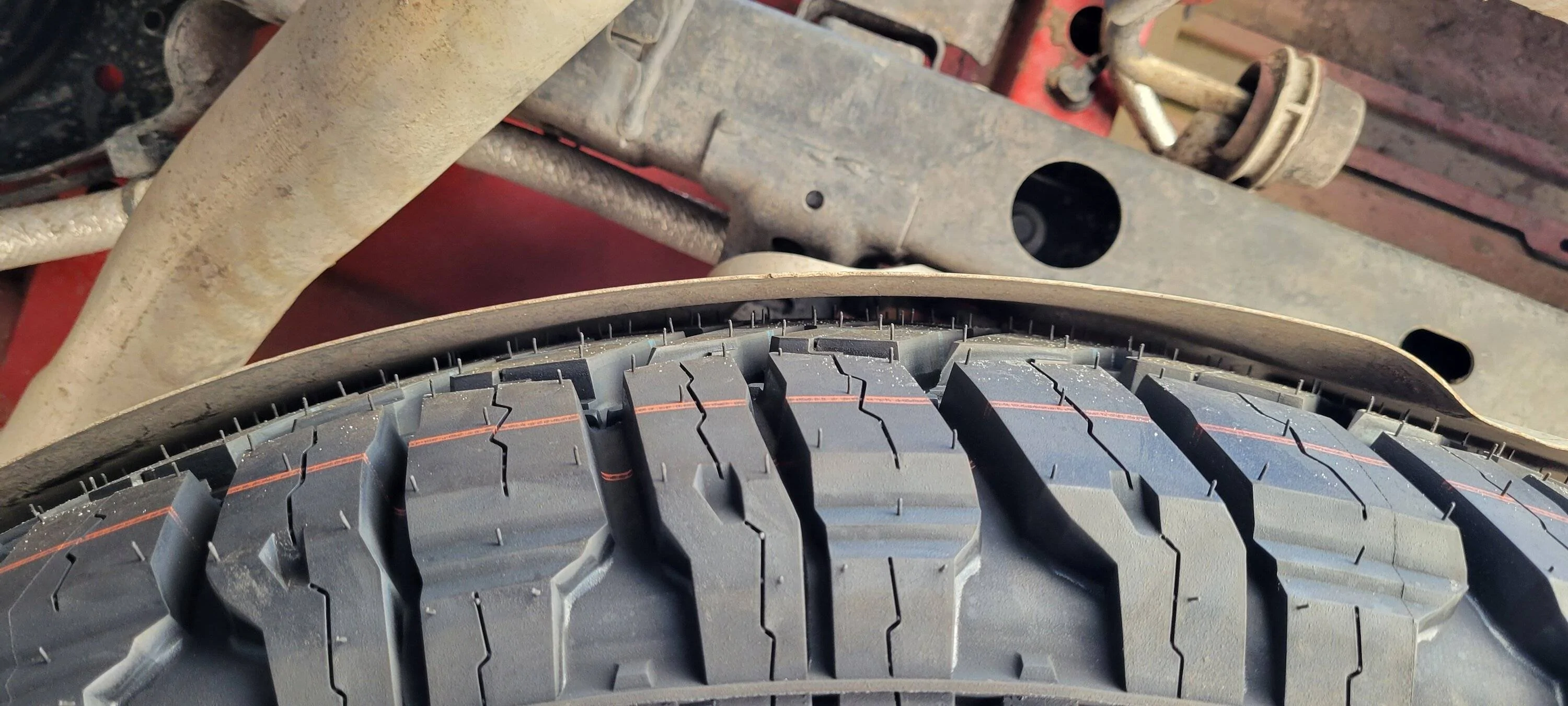 Jeep Gladiator 37” spare tire - list of tires that fit under the bed 20230613_121037