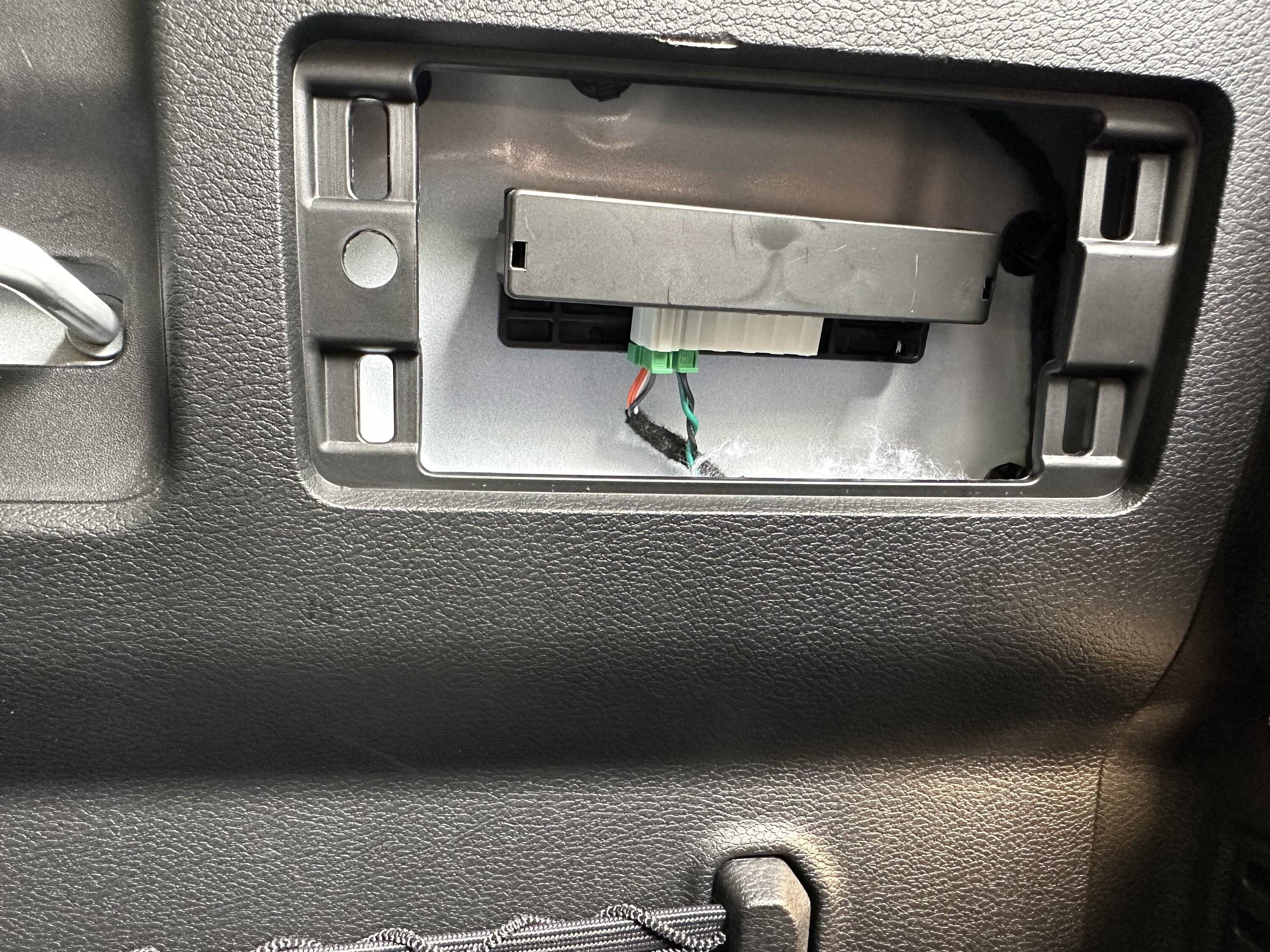 Jeep Gladiator HOW TO: Add Factory Front Trail Camera to Gladiator (DIY Writeup) IMG_1527