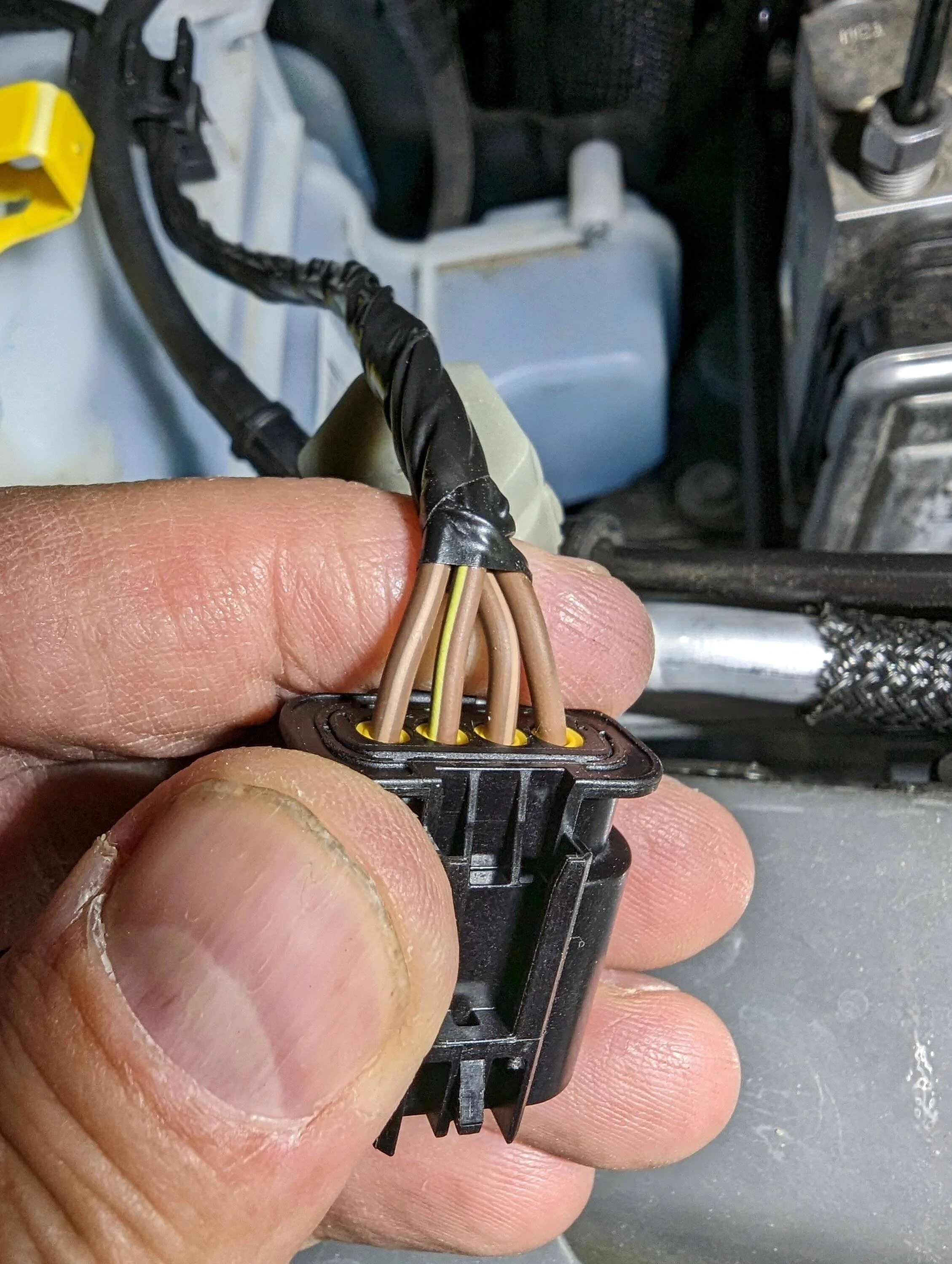 Jeep Gladiator HOW TO: Add Factory Front Trail Camera to Gladiator (DIY Writeup) PXL_20230614_022215792.MP