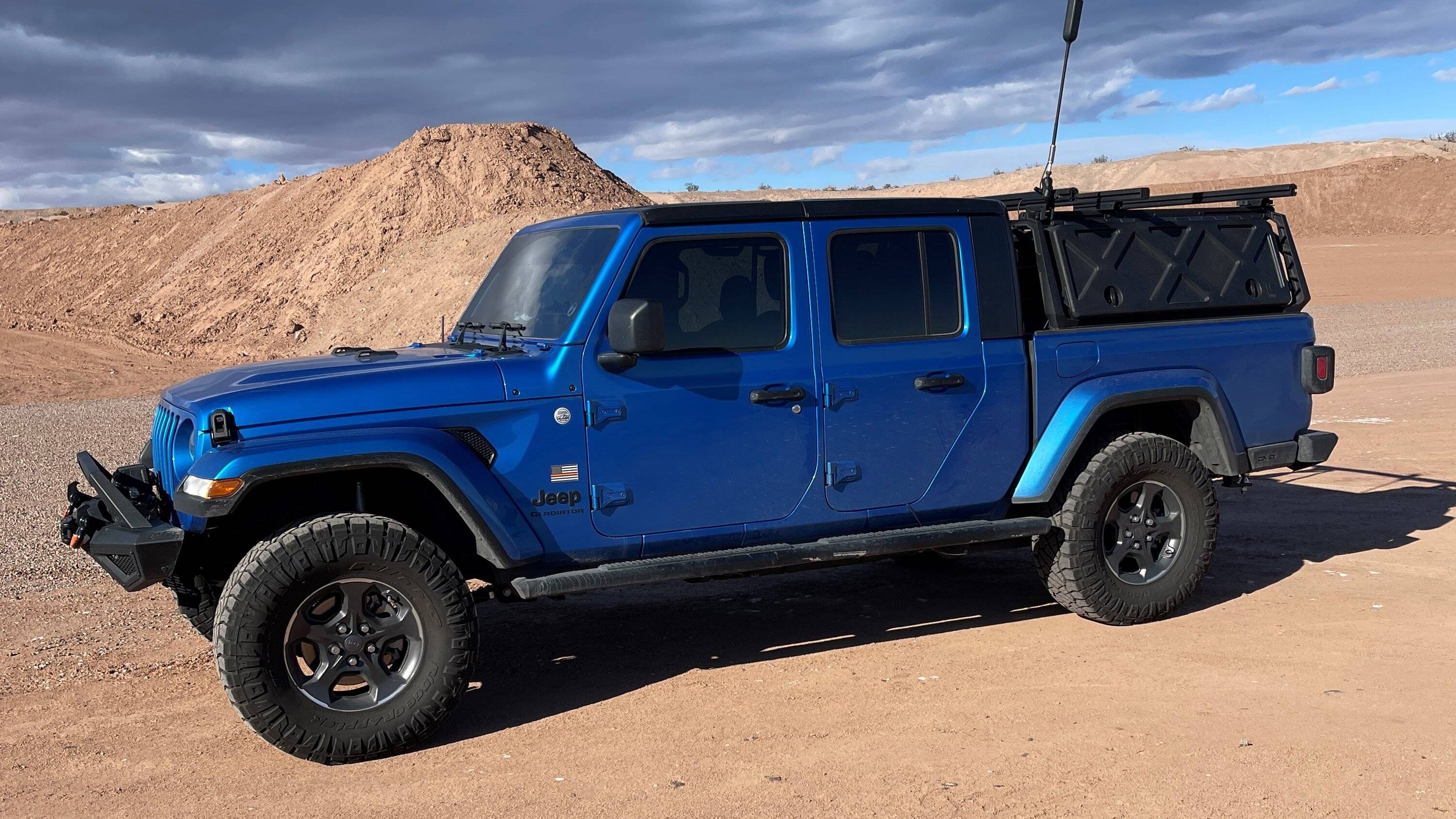 Jeep Gladiator Show and Tell Tuesday!! 2023-01-22 13.42.22a