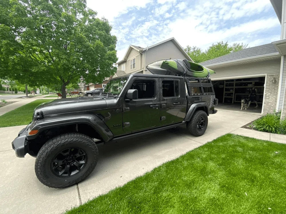 Jeep Gladiator How do you guys carry your kayaks? 1686830047094