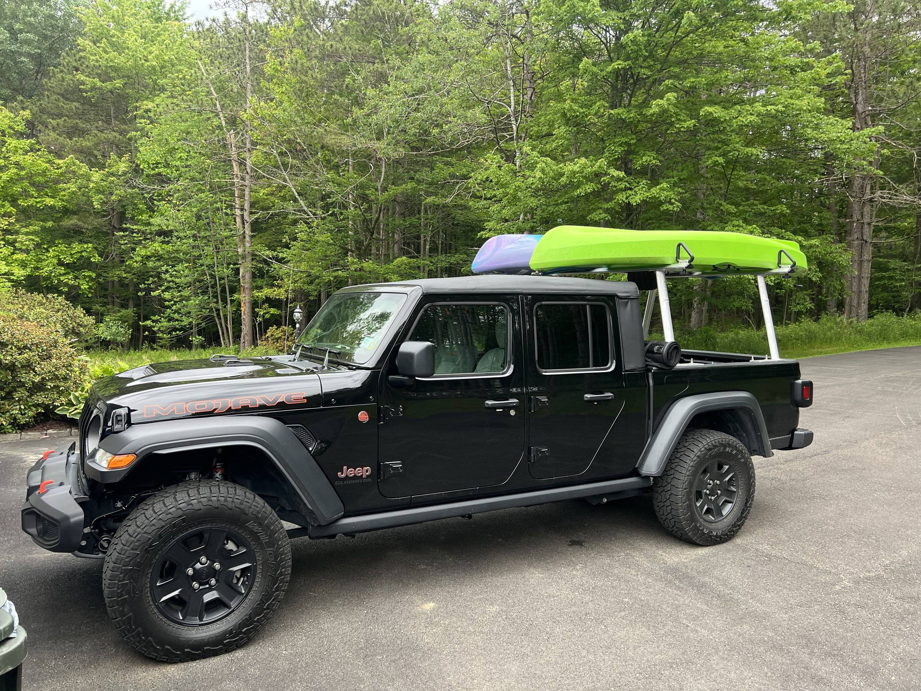 Jeep Gladiator How do you guys carry your kayaks? IMG_4795