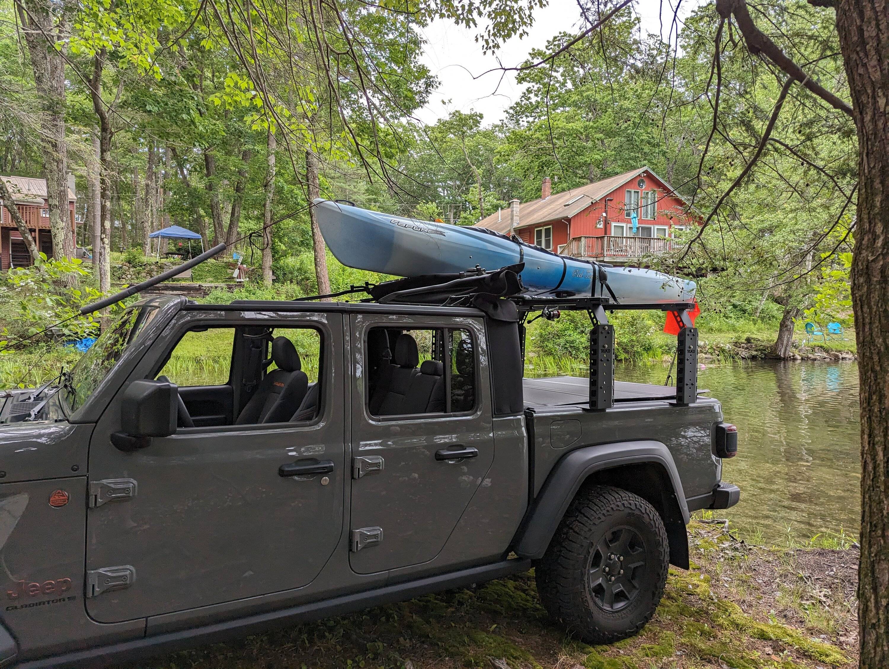 Jeep Gladiator How do you guys carry your kayaks? PXL_20230616_172859423