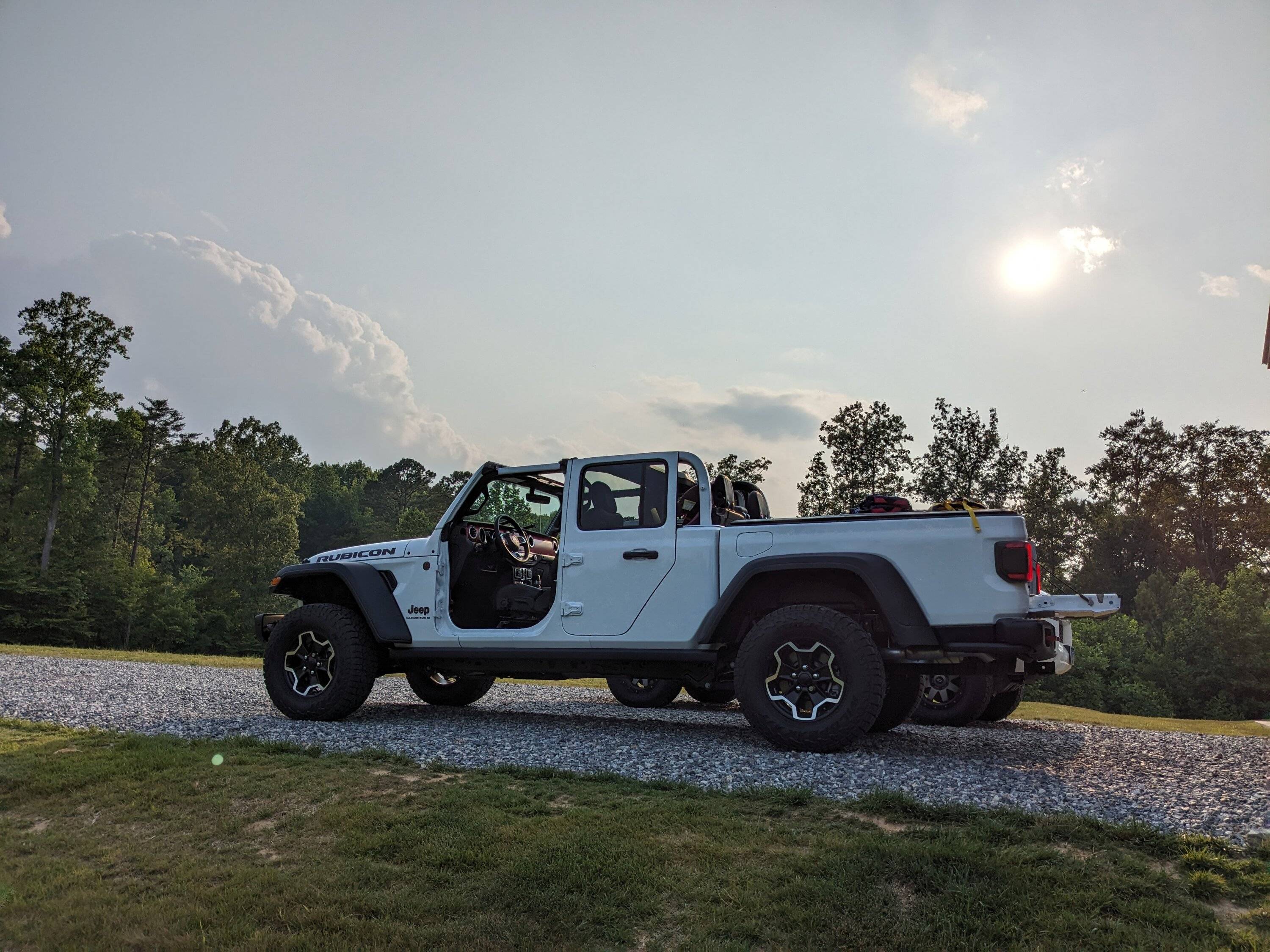 Jeep Gladiator BRIGHT WHITE Gladiator JT Club PXL_20230617_222749546