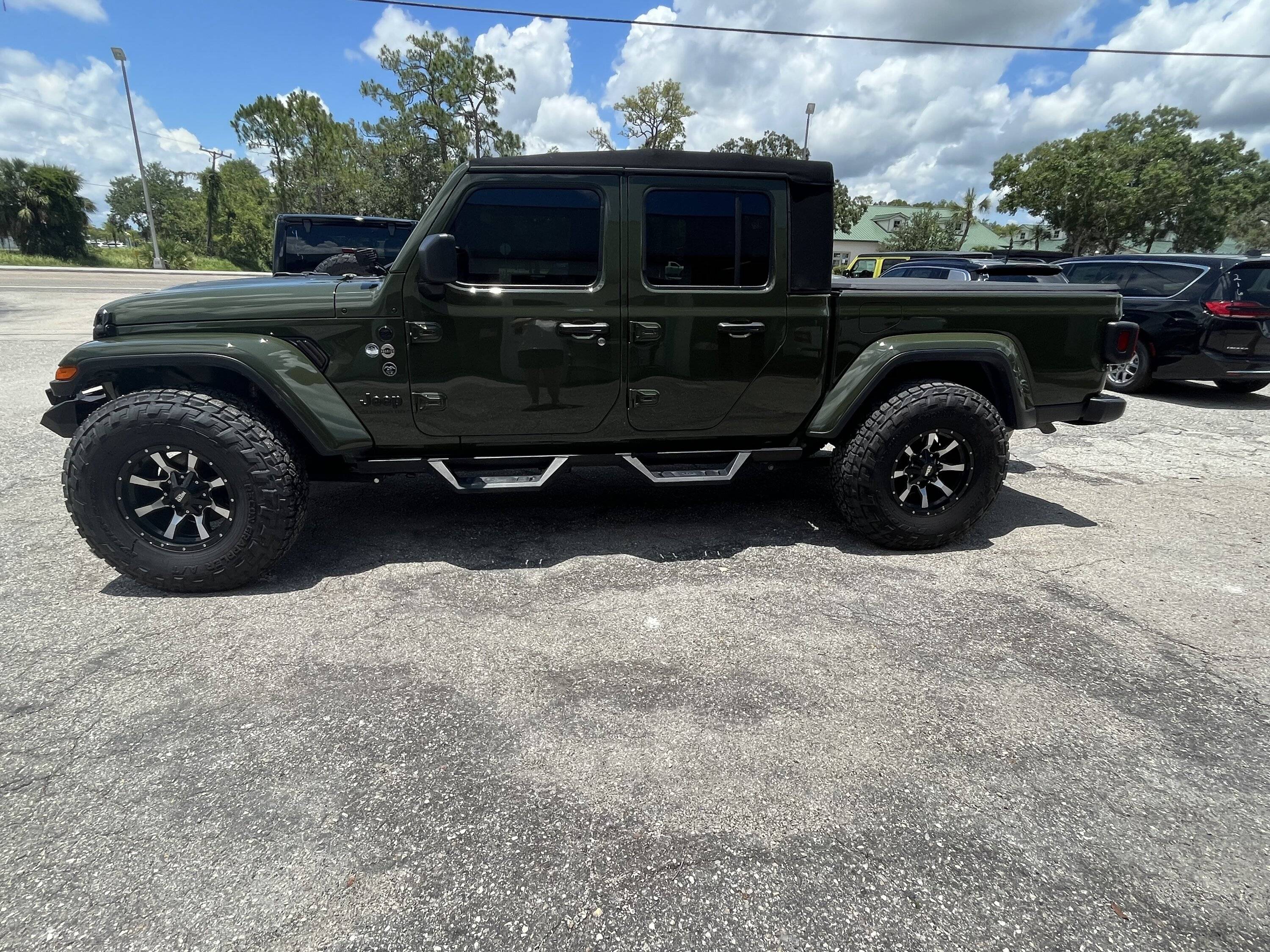 Jeep Gladiator SARGE GREEN Gladiator club IMG_1014