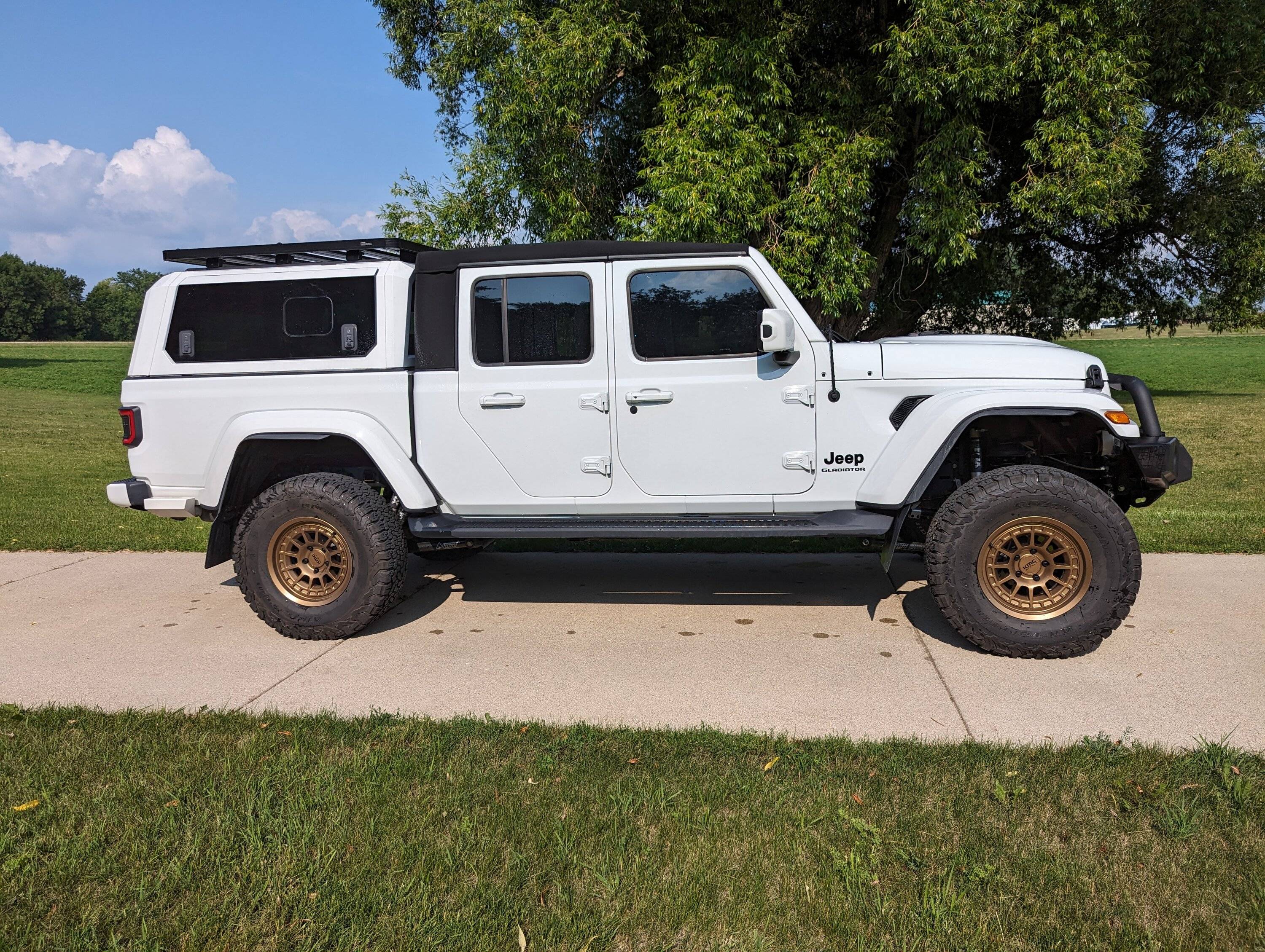 Jeep Gladiator 37" AT Snowflake tires: Falken vs Mickey vs other 2023-06-18 17.13.44