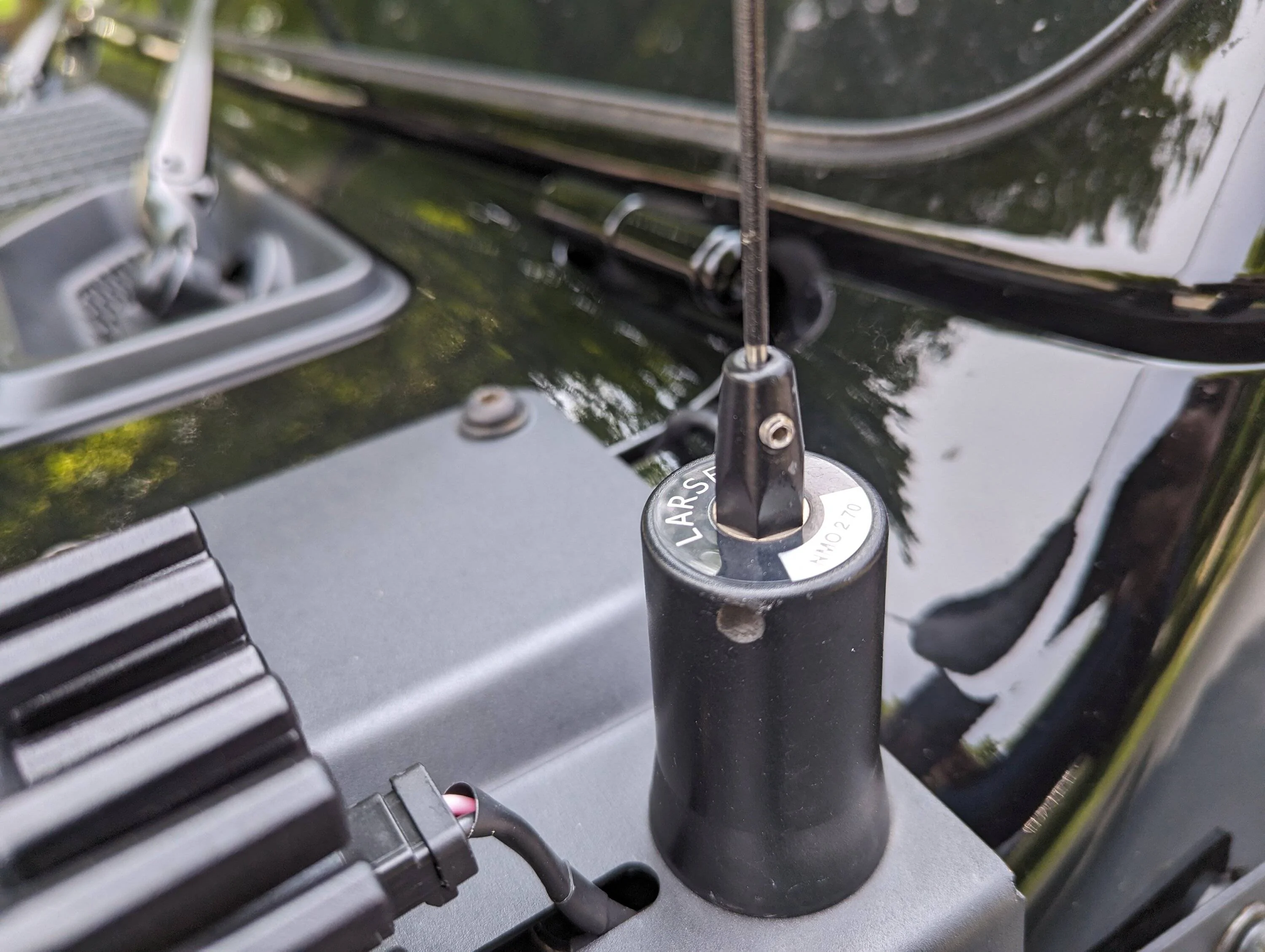 Jeep Gladiator Ham and GMRS in the Gladiator PXL_20230618_154337127